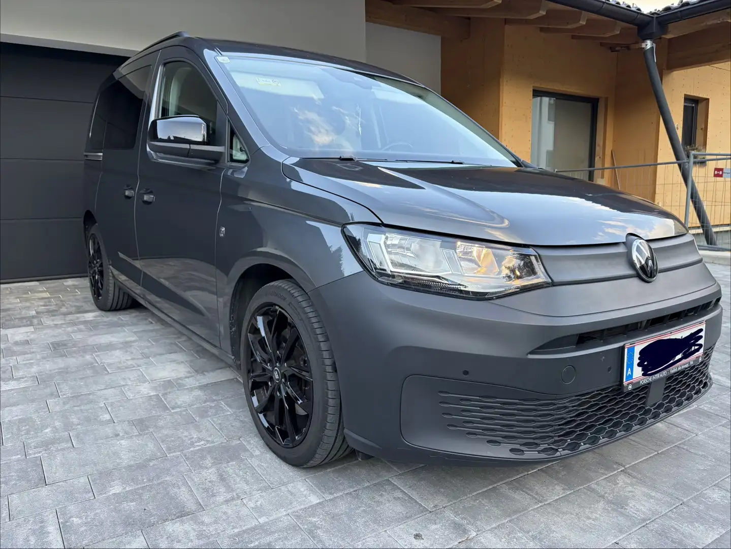 Volkswagen Caddy 2,0 TDI - 2