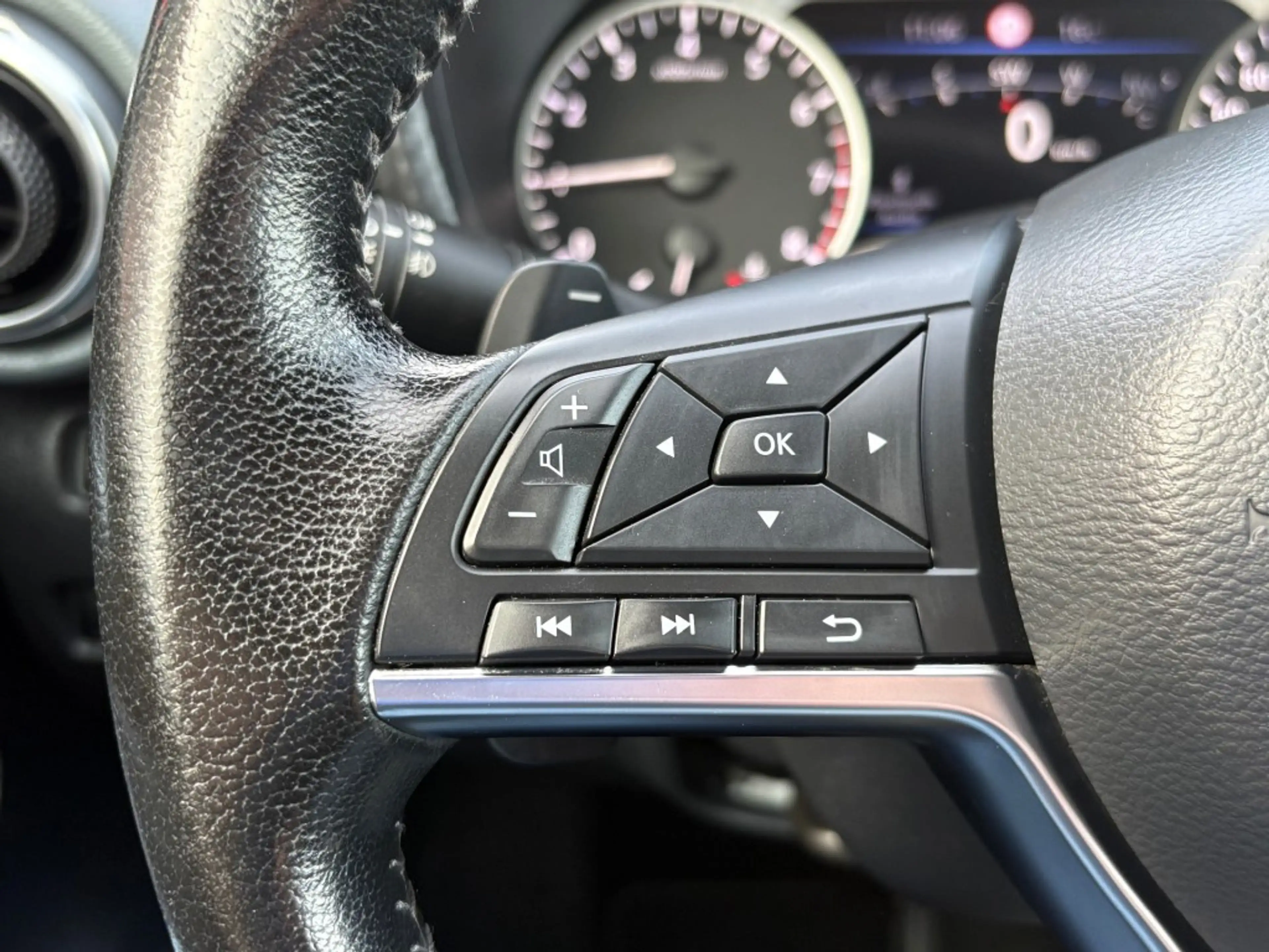Nissan Juke 1.0 DIG-T AUT. PREMIUM-EDITION LED NAVI CAMERA CAR — photo 13