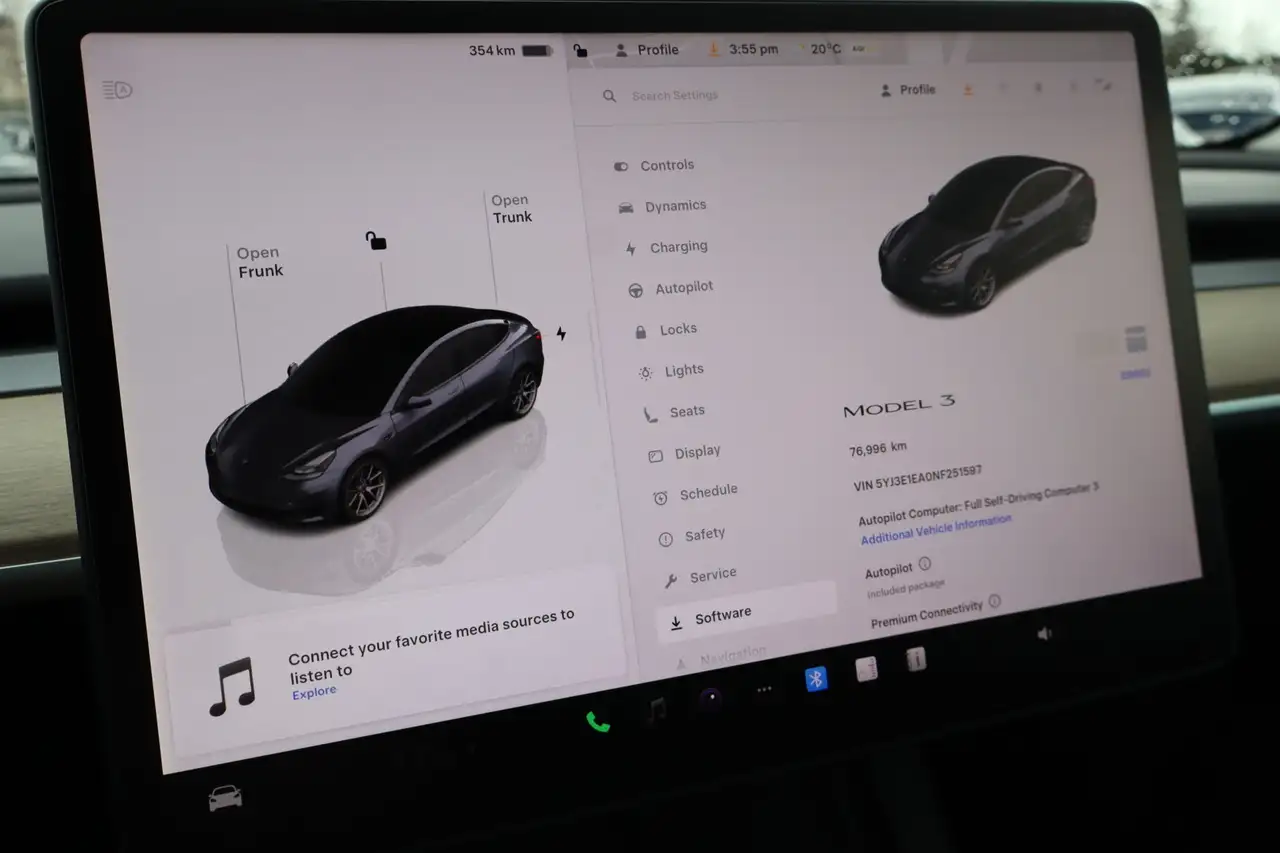 Tesla Model 3 снимка Tesla Model 3