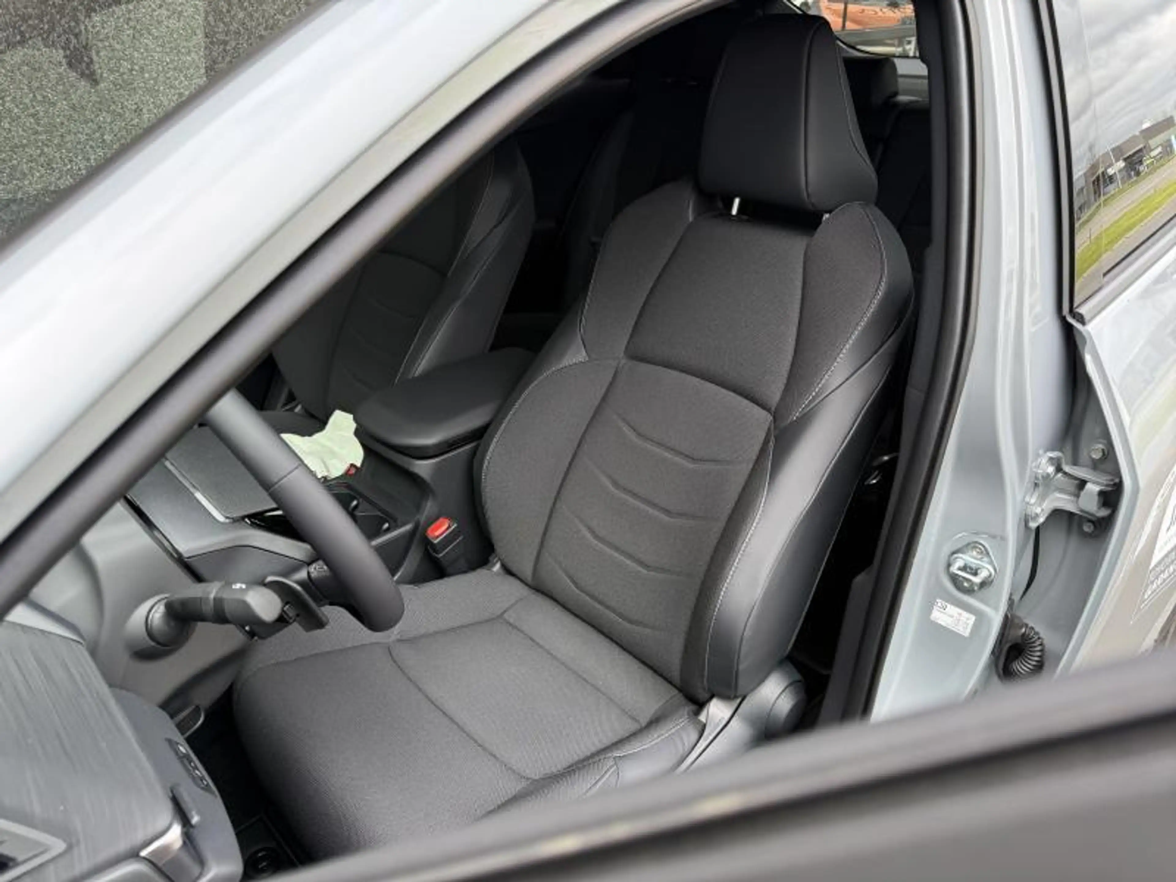 Toyota C-HR+ BEV 77 kWh 2WD Business — photo 10