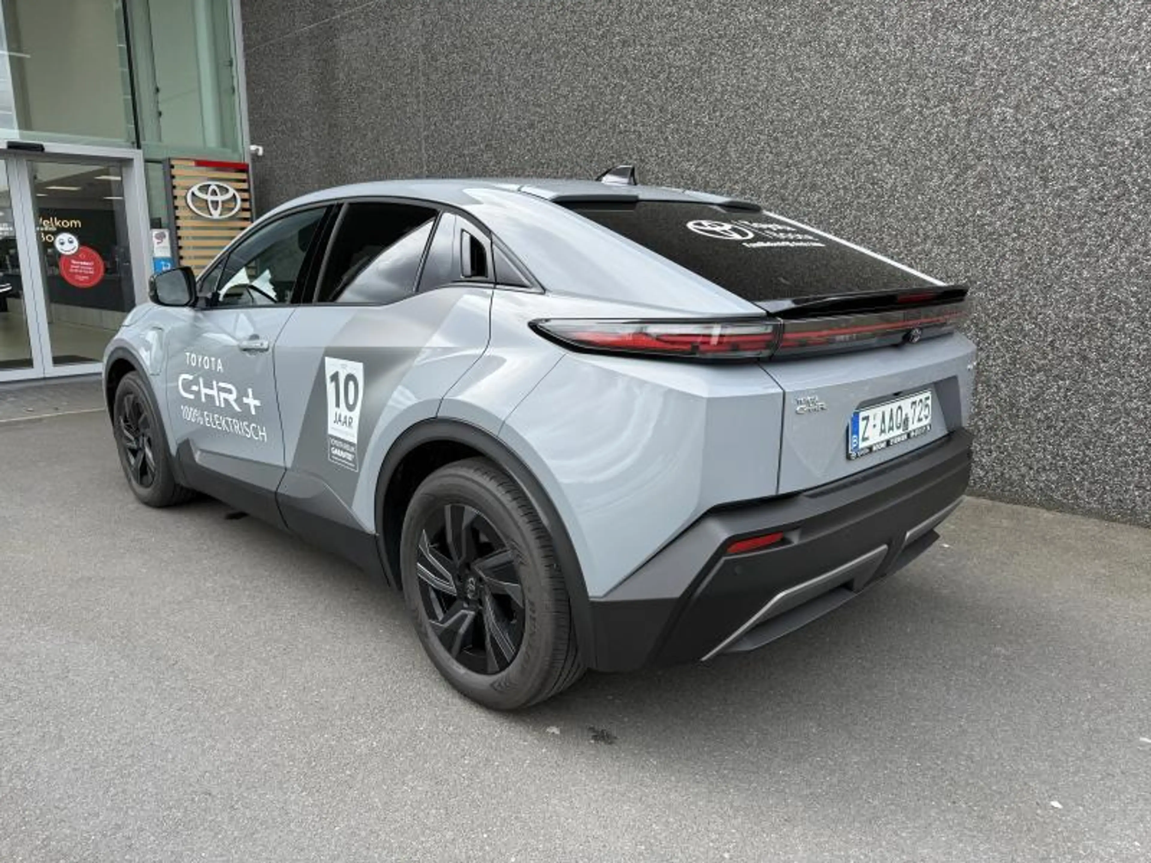 Toyota C-HR+ BEV 77 kWh 2WD Business — photo 5