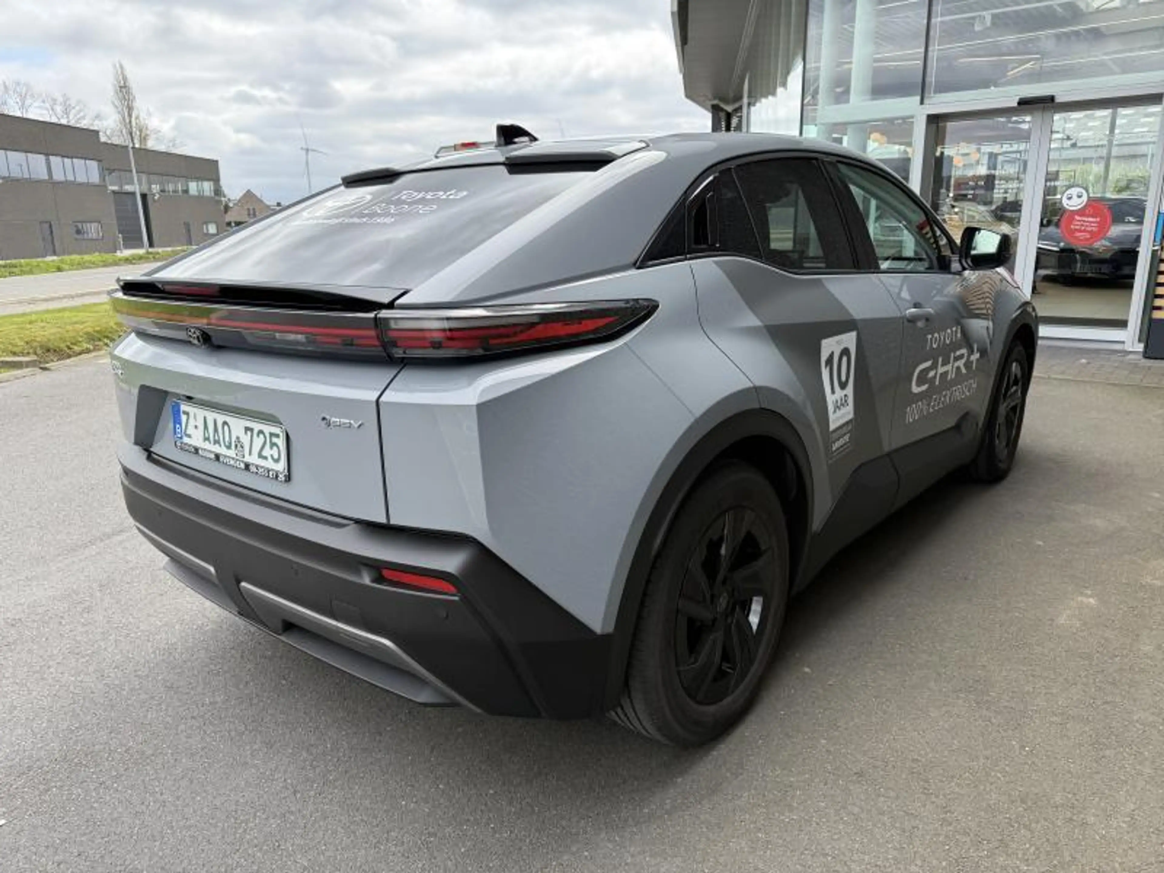Toyota C-HR+ BEV 77 kWh 2WD Business — photo 7