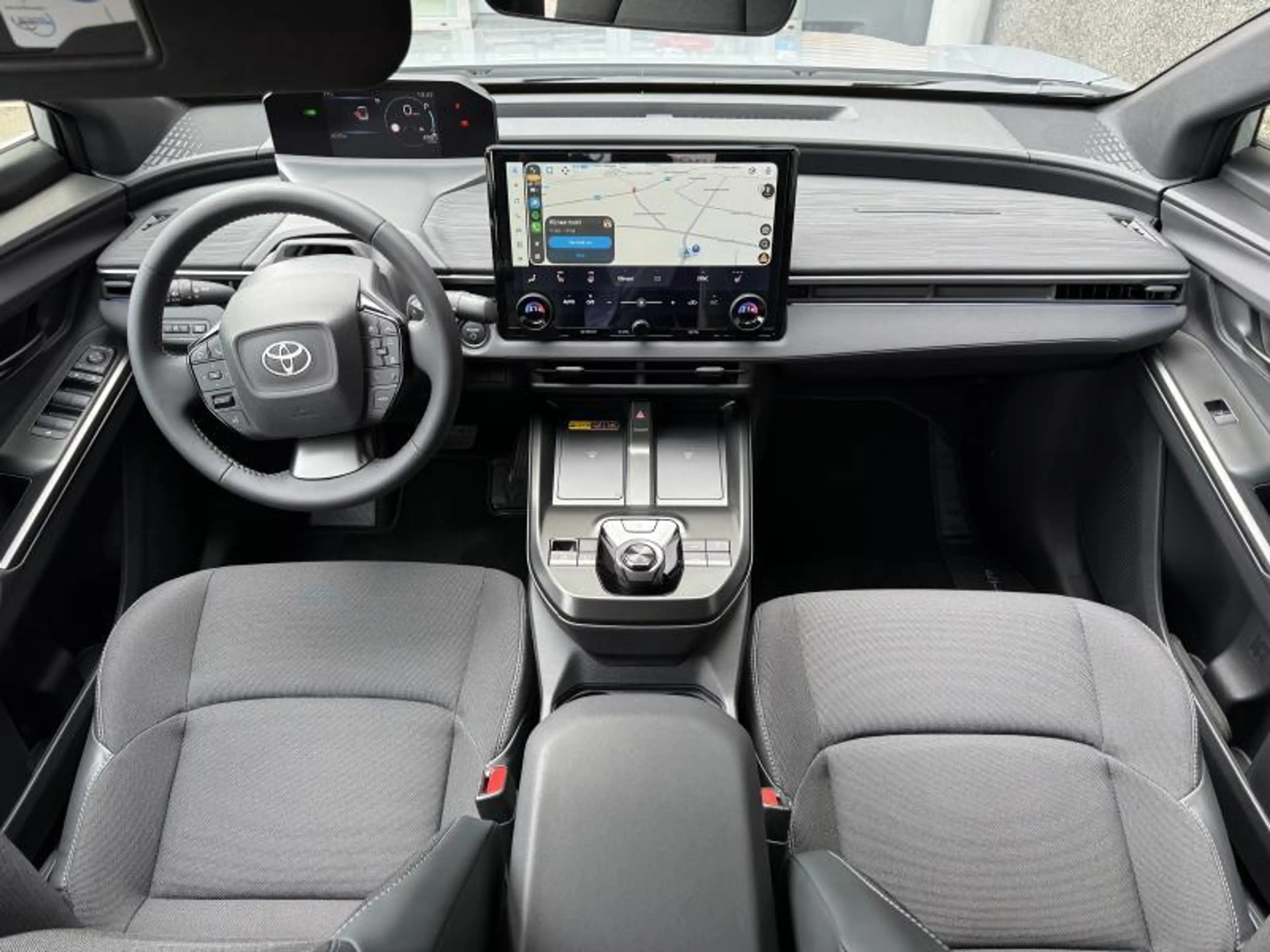 Toyota C-HR+ BEV 77 kWh 2WD Business — photo 12
