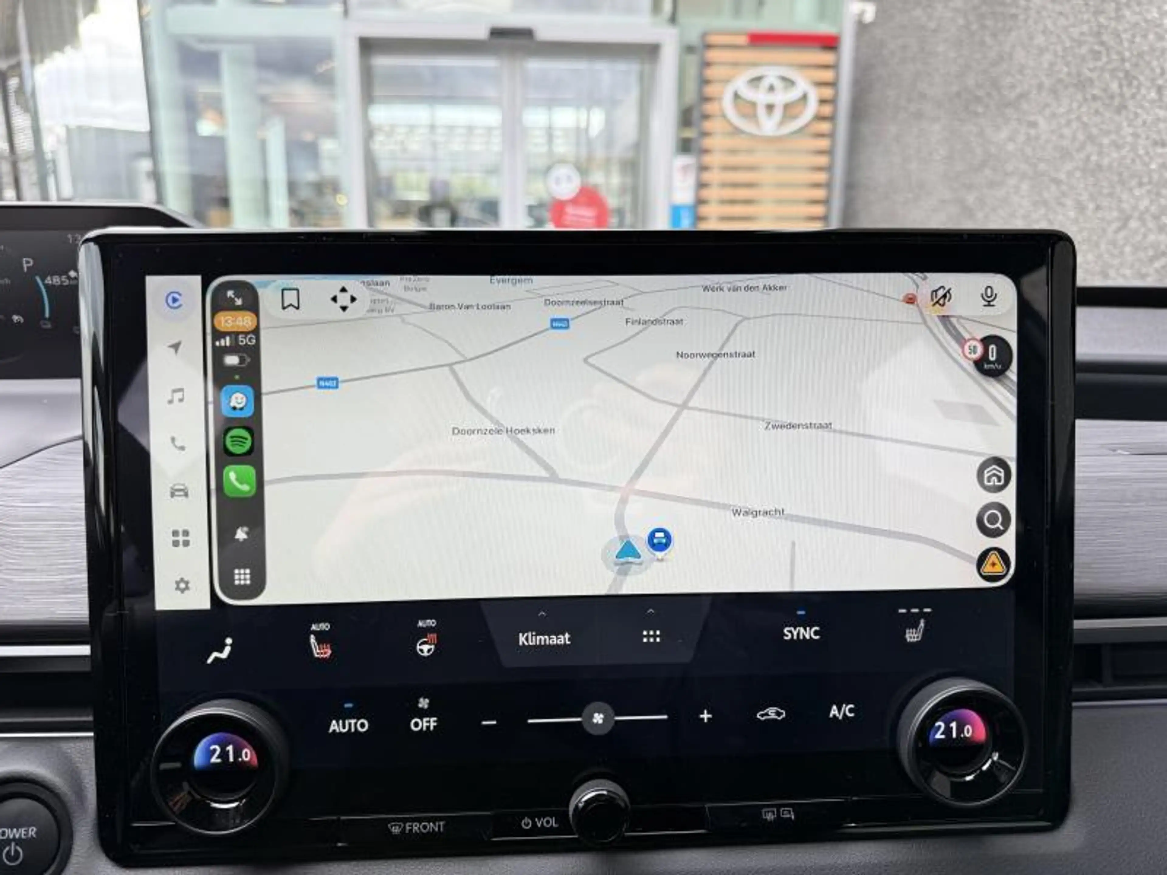 Toyota C-HR+ BEV 77 kWh 2WD Business — photo 15