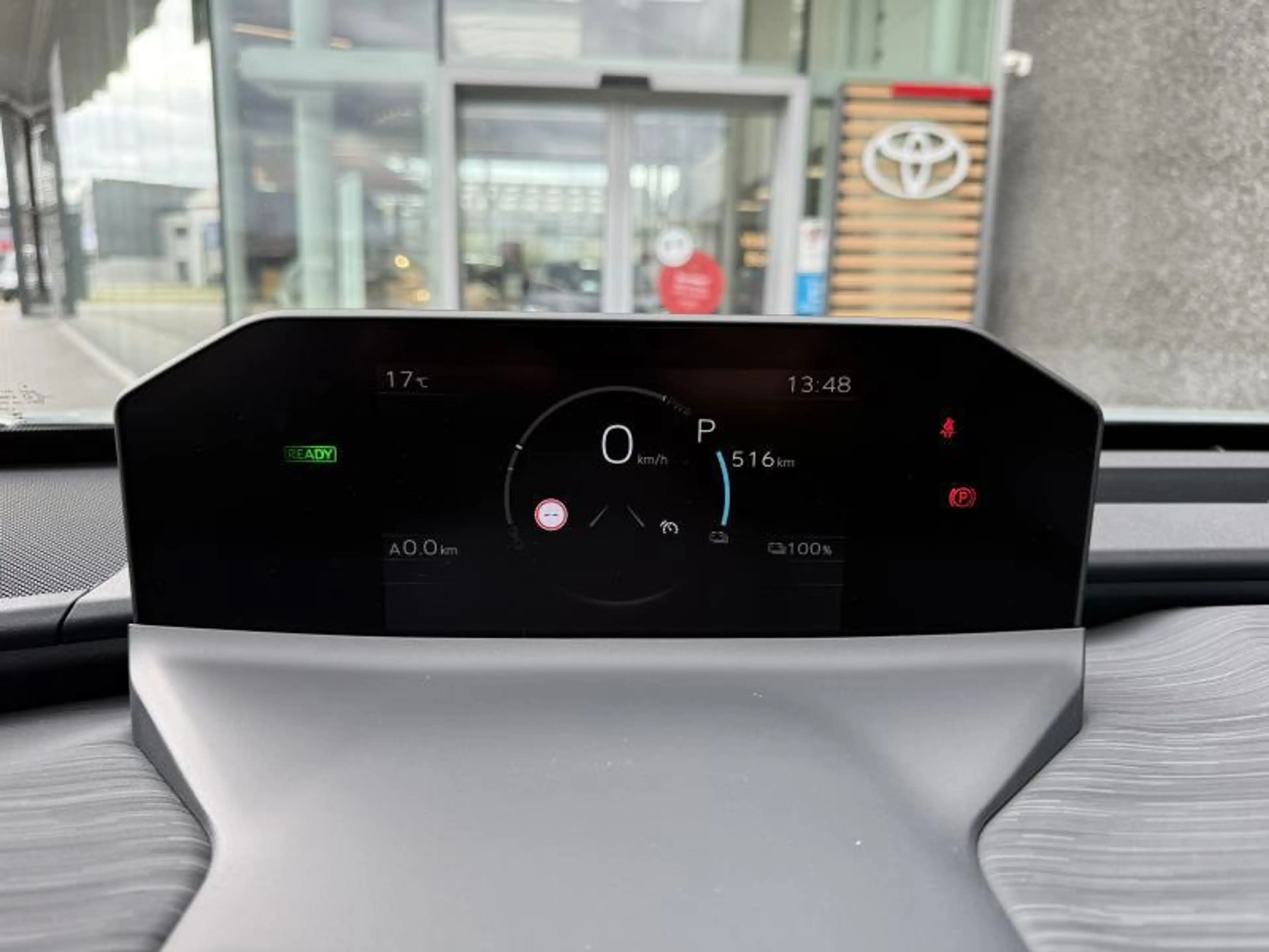 Toyota C-HR+ BEV 77 kWh 2WD Business — photo 14