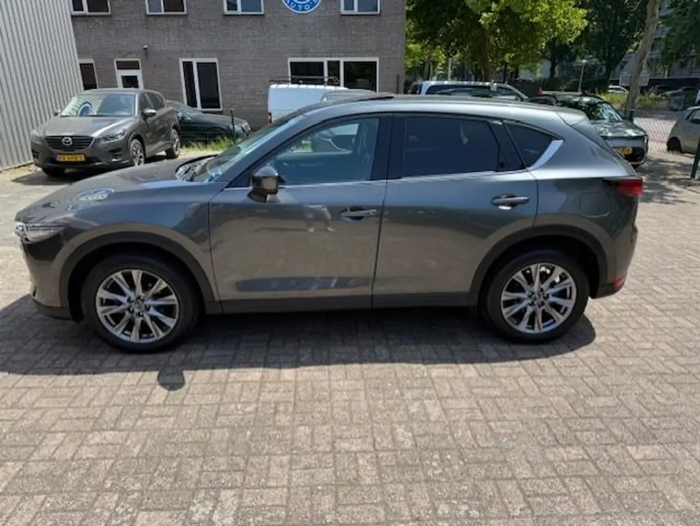 Mazda CX-5 2.0 4WD SkyActiv-G 165 Luxury Opendak/Trekh Grijs - 2