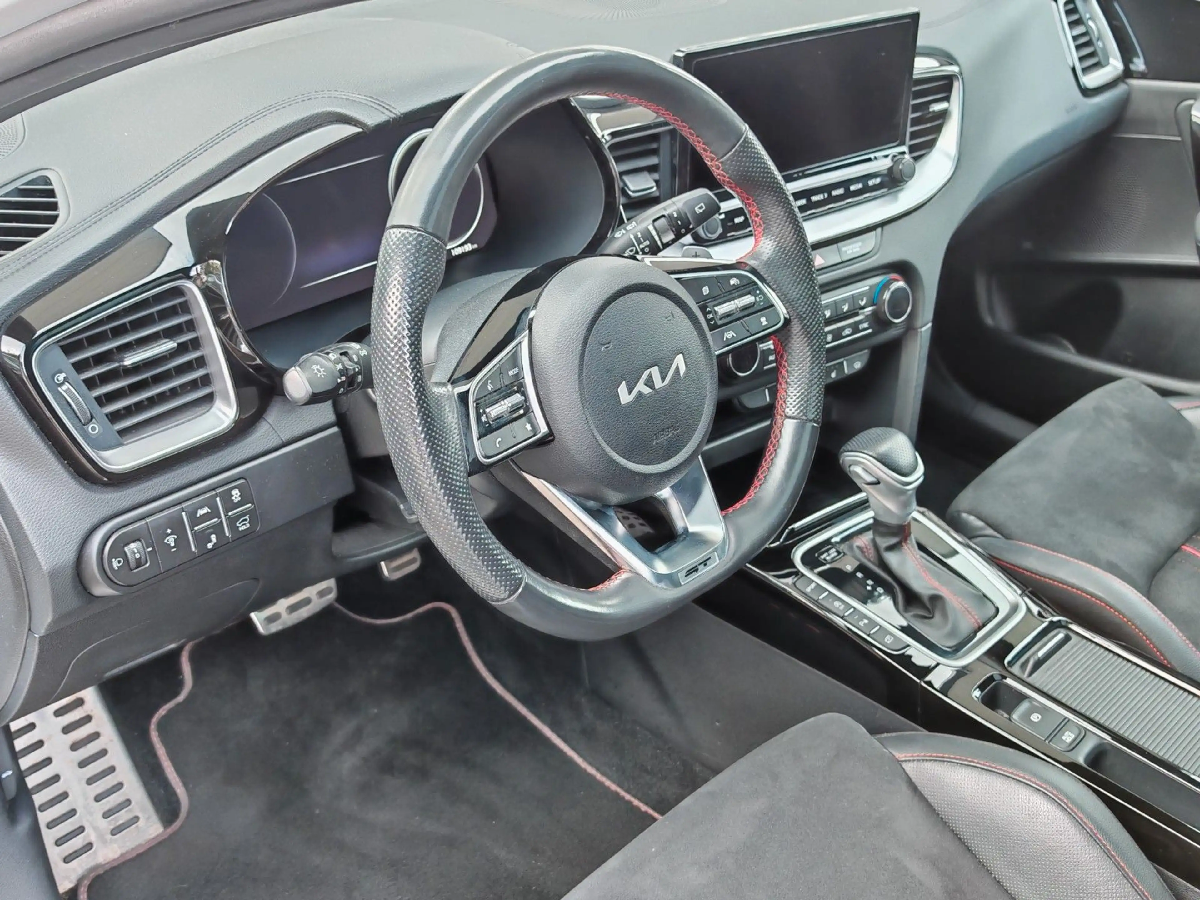 Kia ProCeed / pro_cee'd pro cee'd GT Pano Keyless JBL Abstandstem.Kamera — photo 12