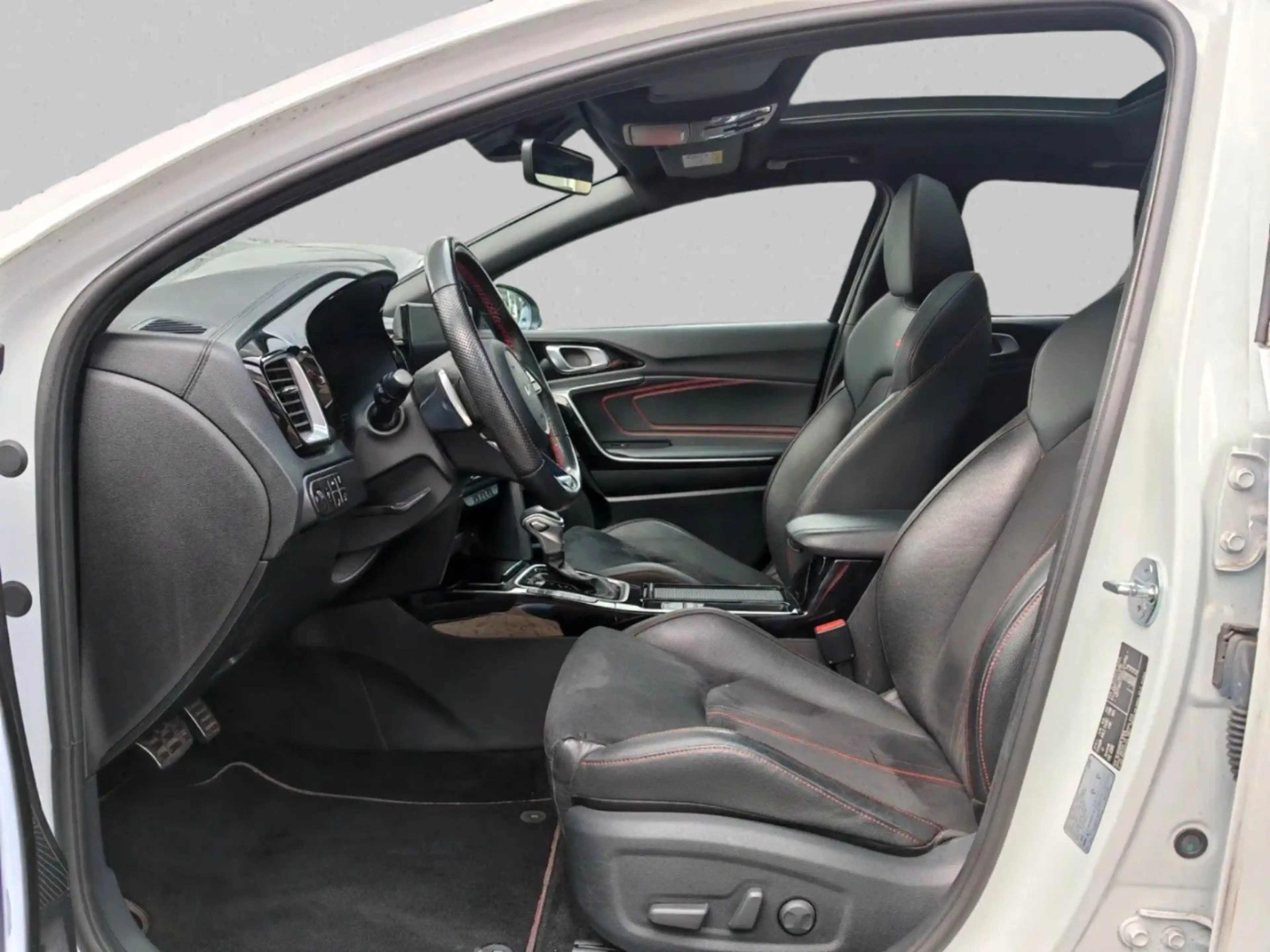 Kia ProCeed / pro_cee'd pro cee'd GT Pano Keyless JBL Abstandstem.Kamera — photo 9