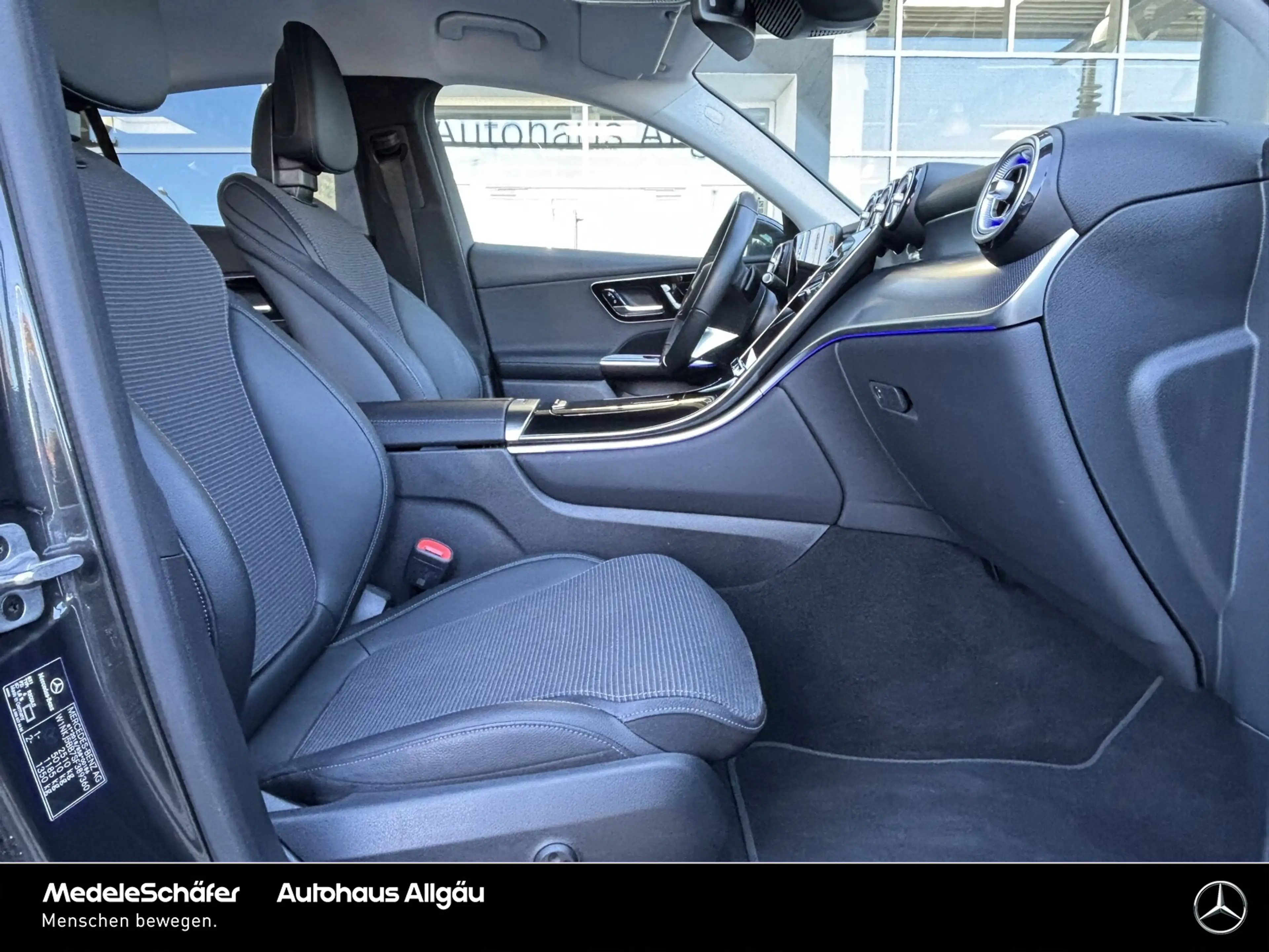 Mercedes-Benz GLC 200 GLC 200 4M Avantgarde 18" Fahr-Assi AHK 360° Dist — photo 14