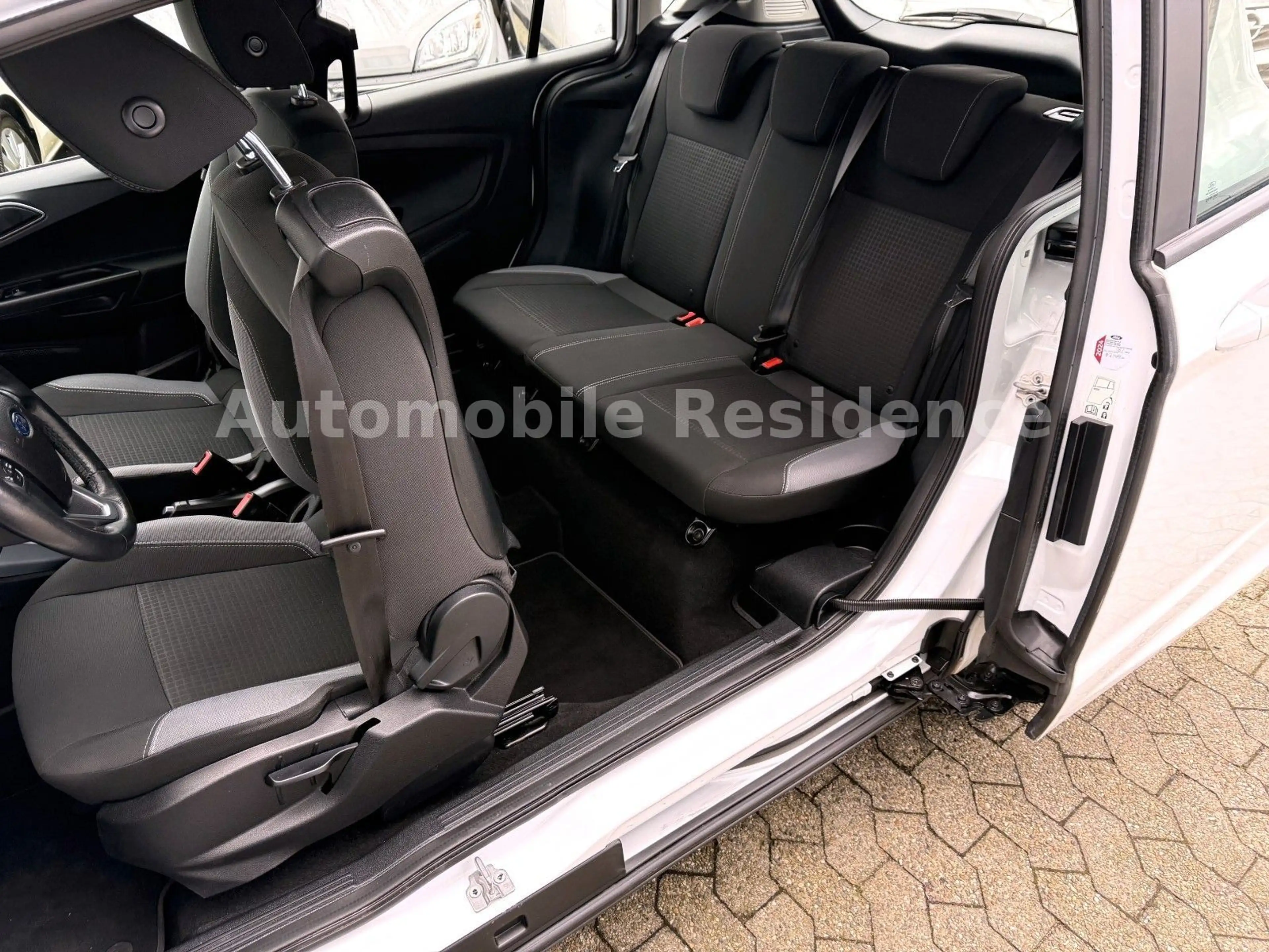 Ford B-Max Sync Edition 1.6*PDC*KLIMA*ALU*MFL*PDC*SHZ — photo 8