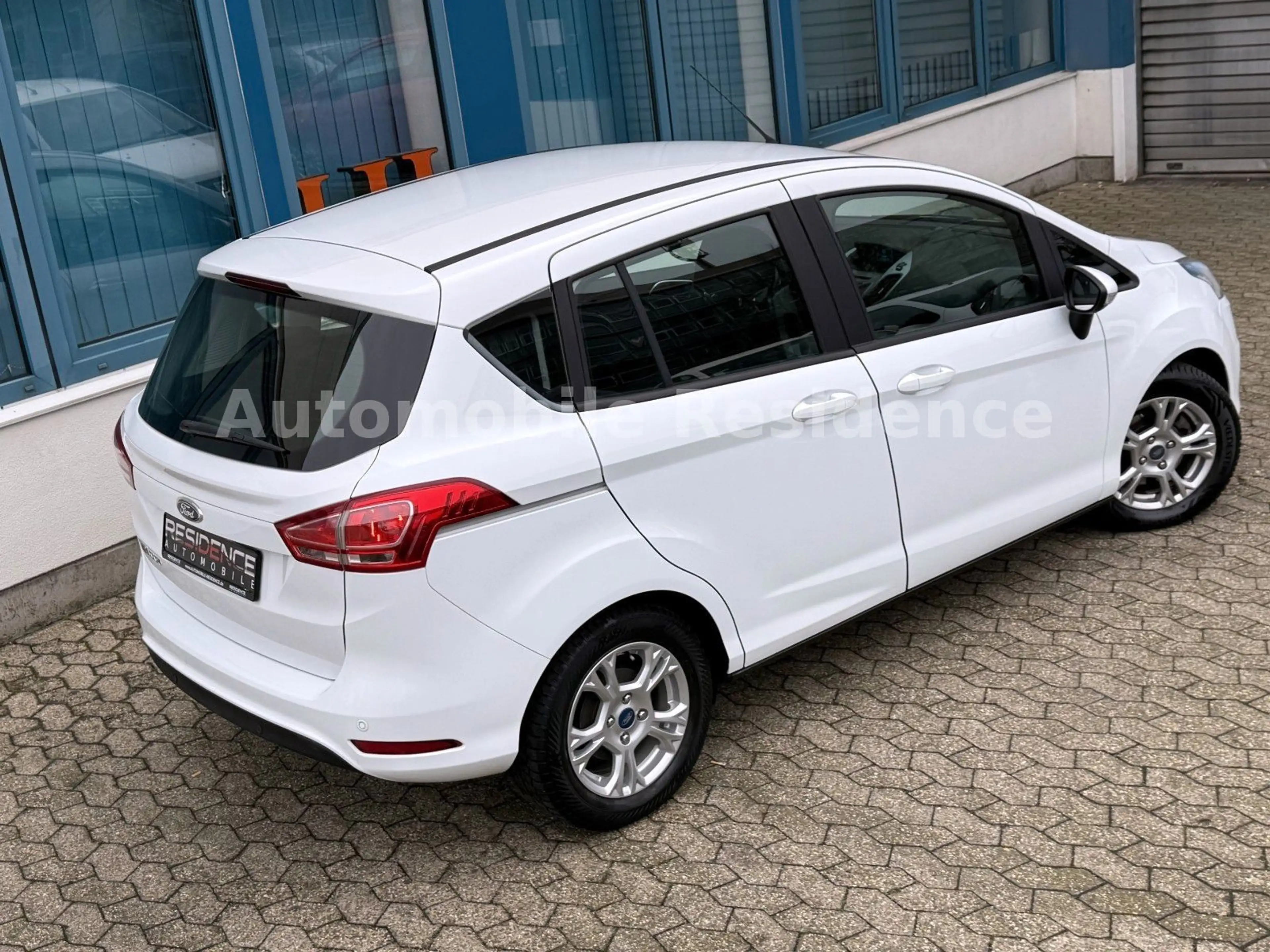 Ford B-Max Sync Edition 1.6*PDC*KLIMA*ALU*MFL*PDC*SHZ — photo 4