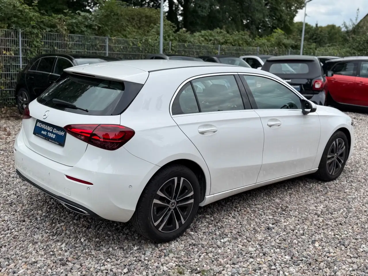 Mercedes-Benz A-Class A180d*AUTOMATIK*MULTIBEAM-LED*CARPLAY+NAVI*, миниатюра 8