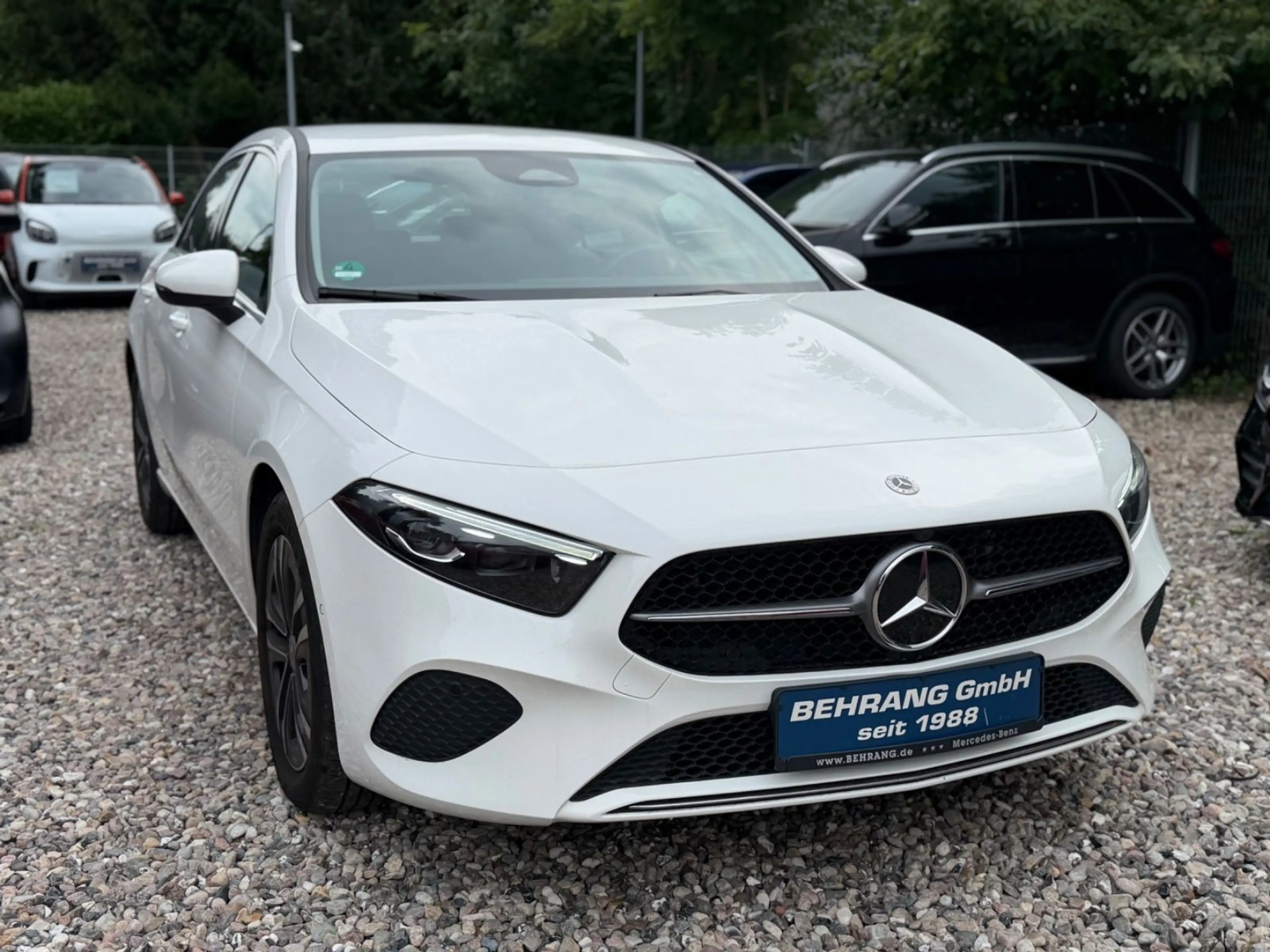 Mercedes-Benz A 180 A180d*AUTOMATIK*MULTIBEAM-LED*CARPLAY+NAVI* — photo 2