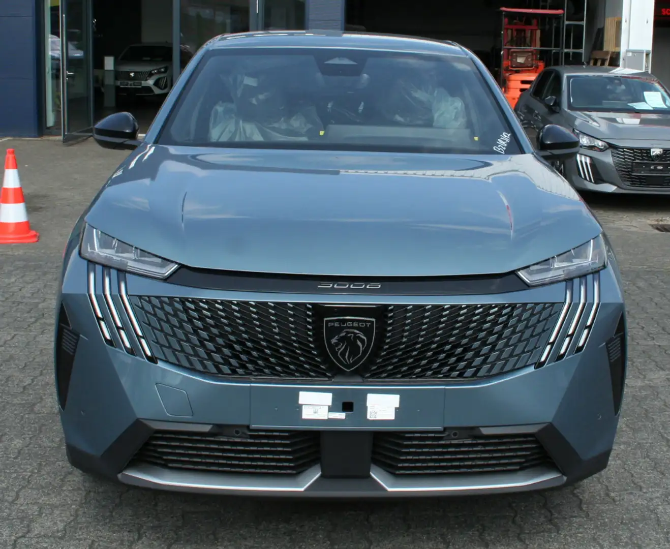 Peugeot 3008 Hybrid Allure NAVI SHZ+LHZ LED 360°Kamera Blau - 2