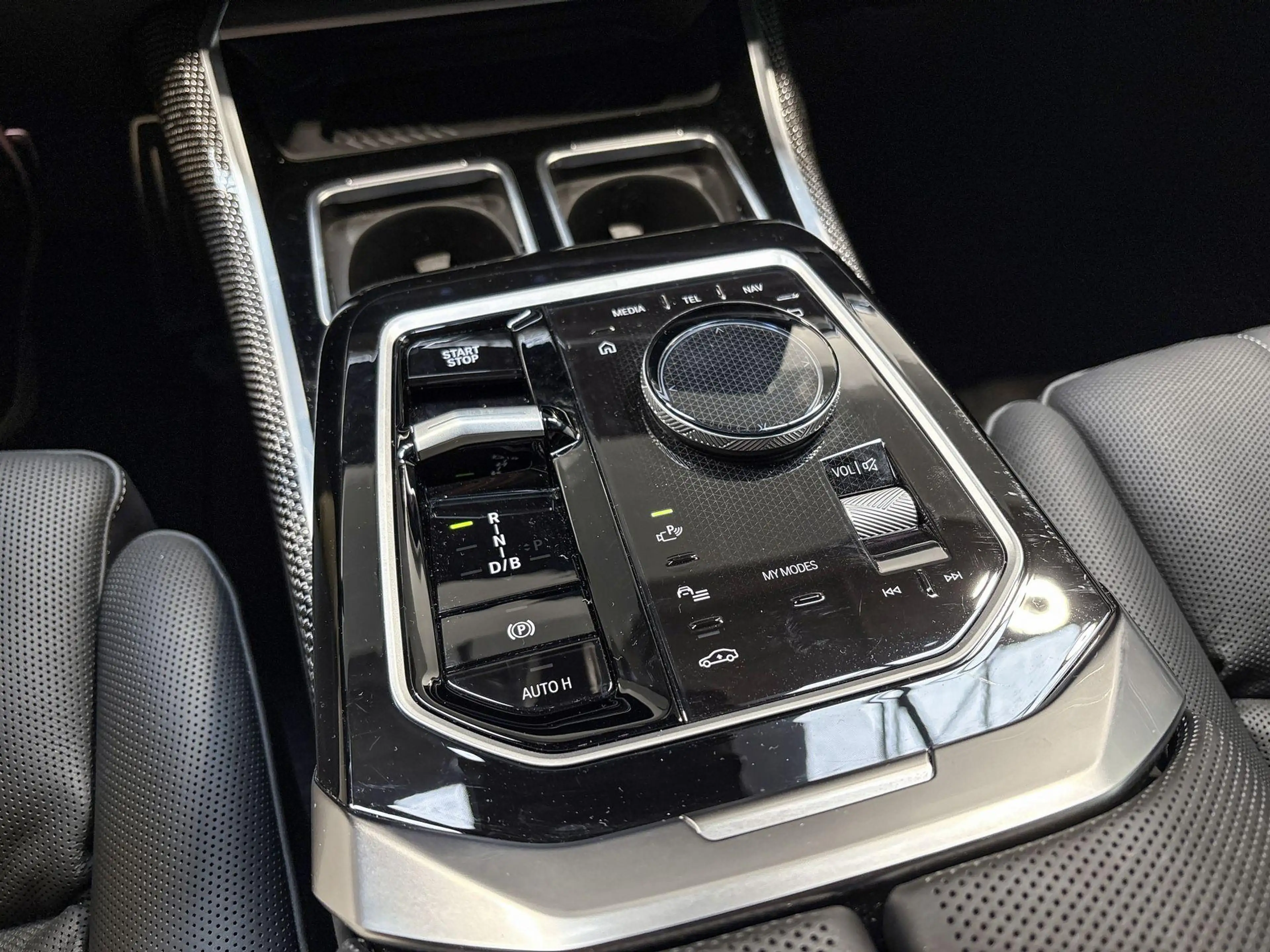 BMW i7 M70 xDrive 106 kWh M Sport | Executive lounge | En — photo 15