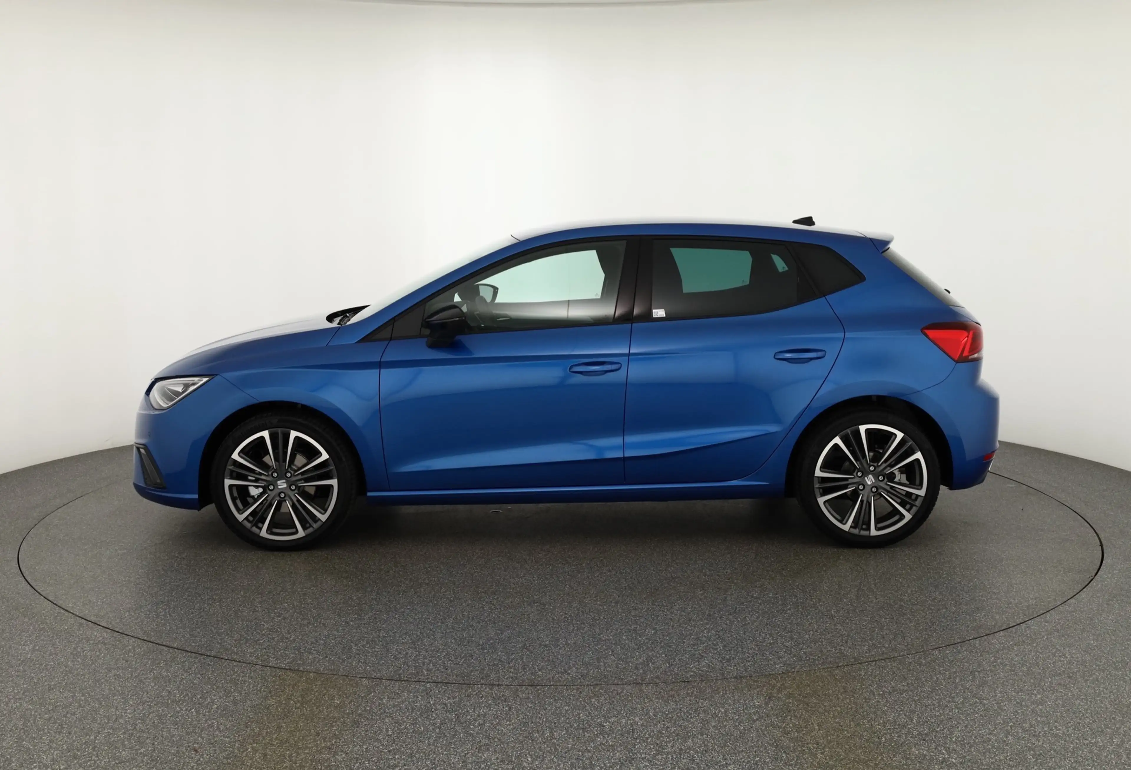SEAT Ibiza FR 1.0 TSI DSG LED ACC Kamera SItzheizung — photo 2