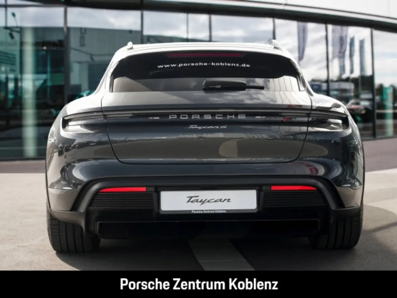 Porsche Taycan 4 Cross Turismo 7