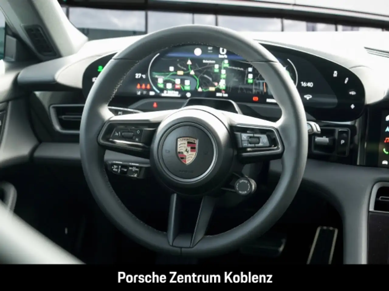 Porsche Taycan 4 Cross Turismo 13