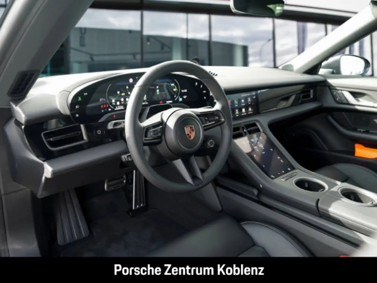 Porsche Taycan 4 Cross Turismo 4