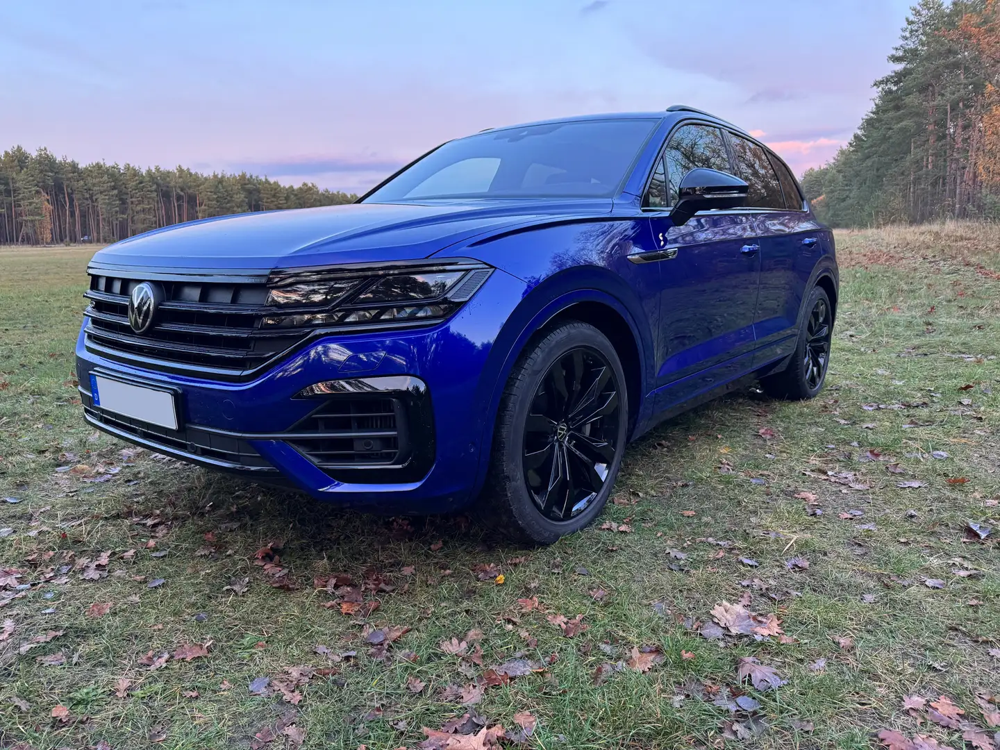 Volkswagen Touareg R eHybrid V6 AHK*Pano*HuD*LED*Massage Синий - 1