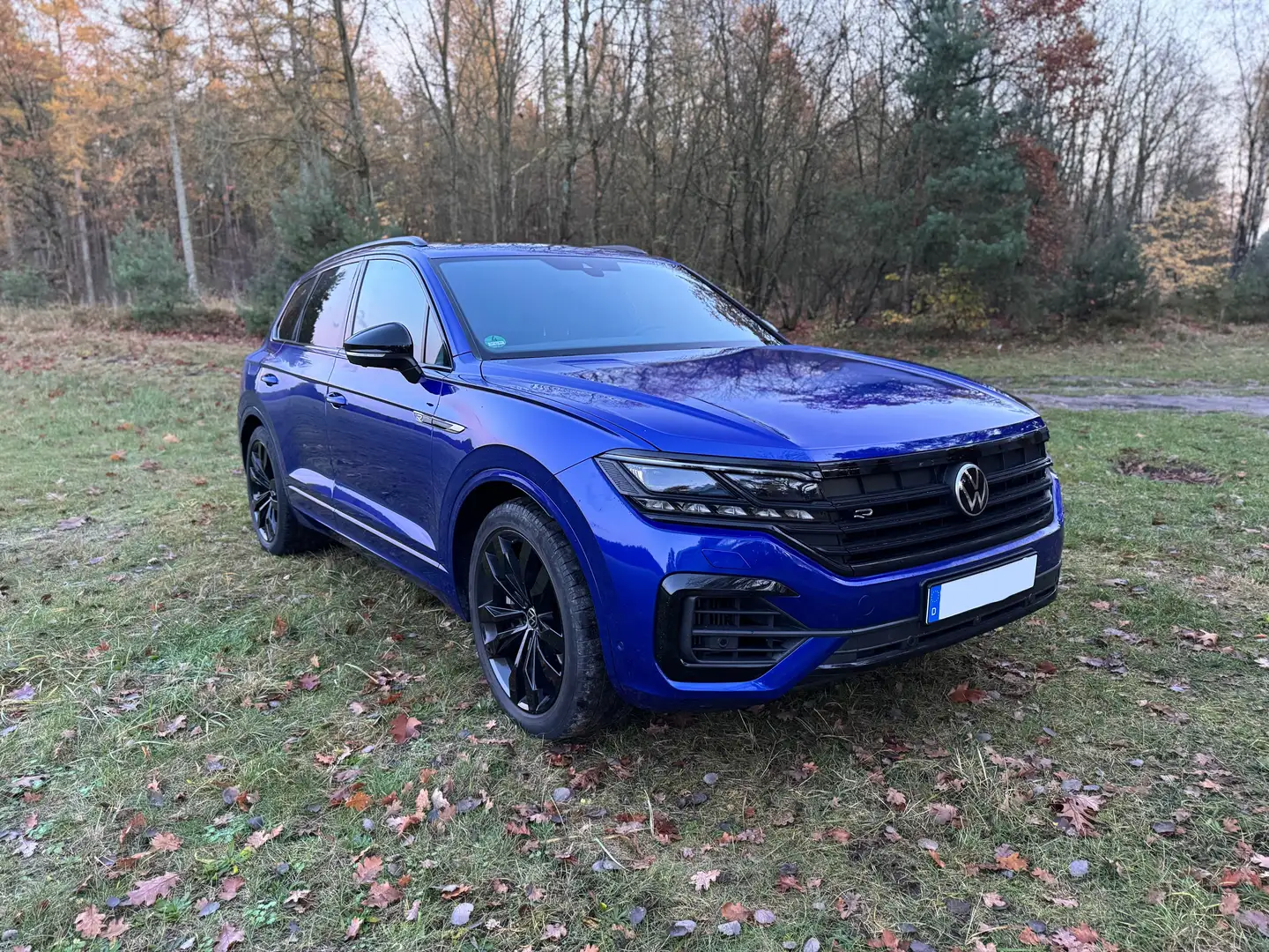 Volkswagen Touareg R eHybrid V6 AHK*Pano*HuD*LED*Massage Синий - 2