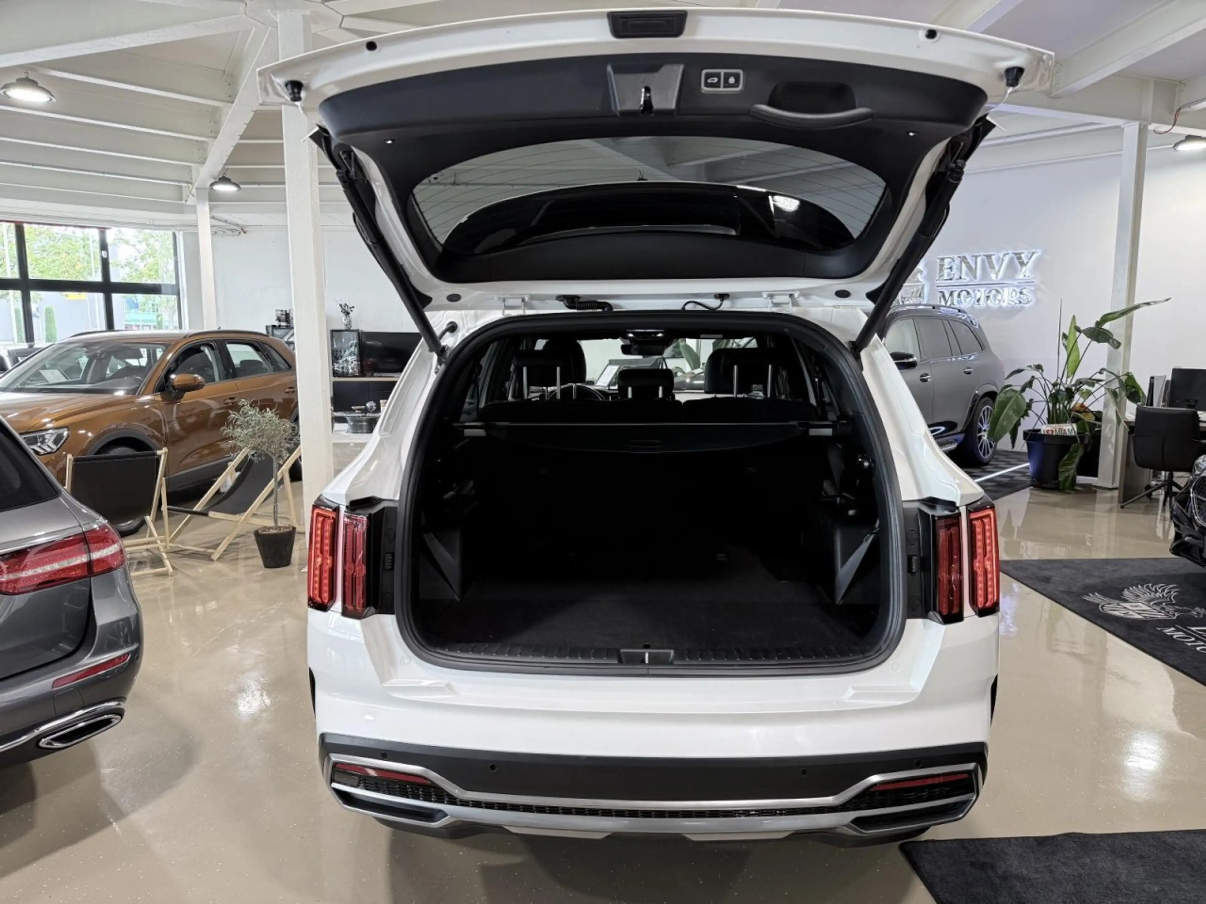 Kia Sorento Platinum 4WD CarPlay 360CAM LED RSPA PANO Klima — photo 8