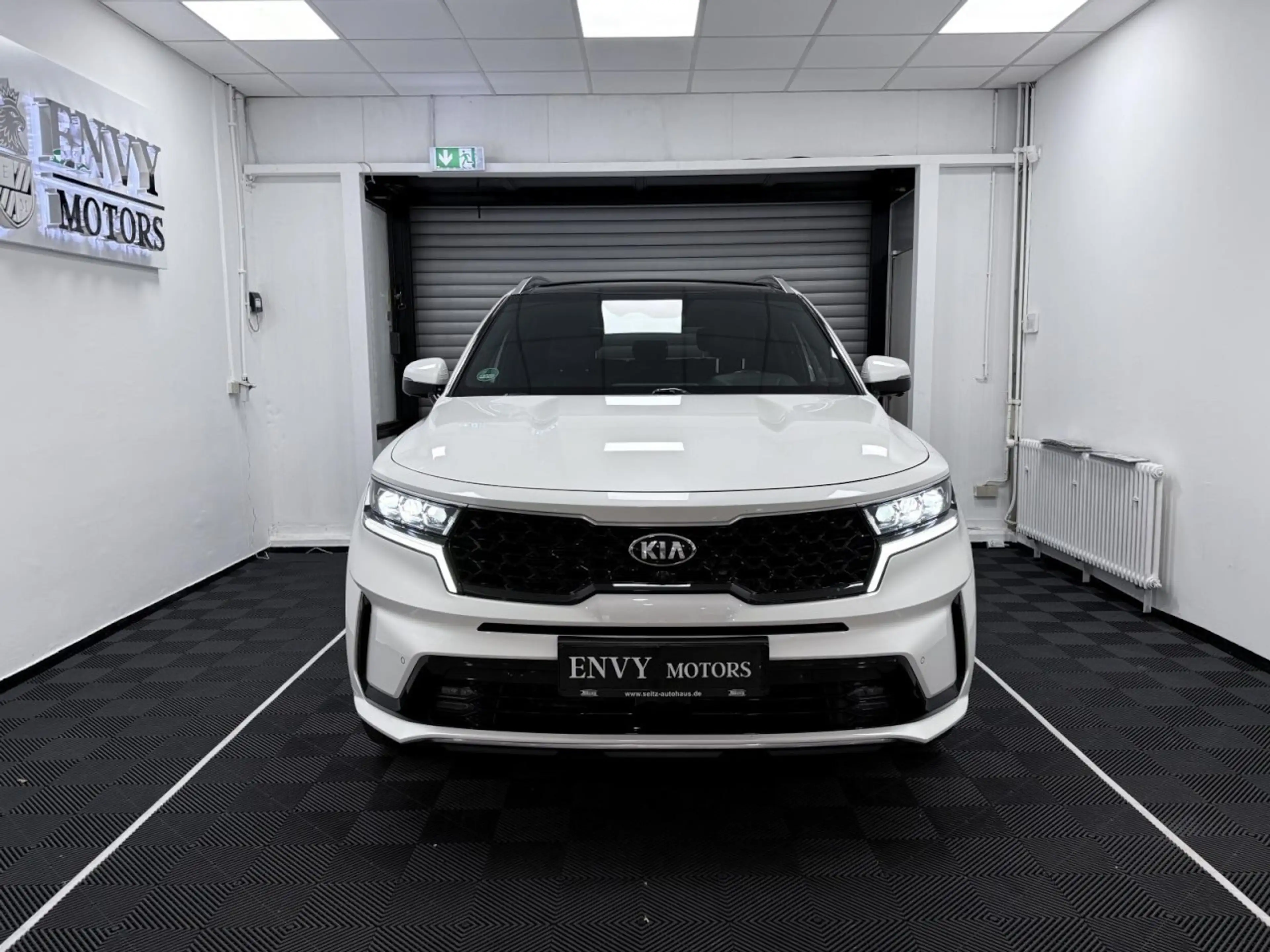 Kia Sorento Platinum 4WD CarPlay 360CAM LED RSPA PANO Klima — photo 2