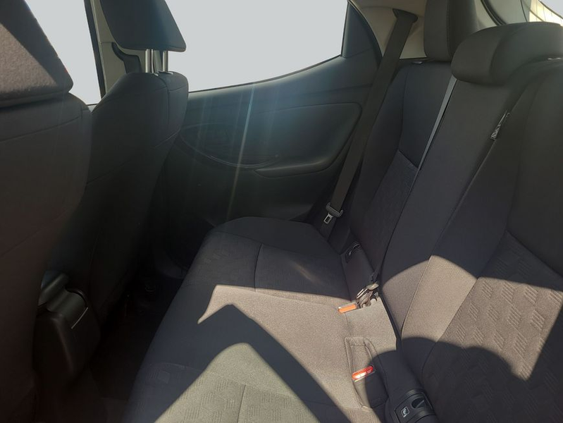 Toyota Yaris Hybrid 1.5 VVT-i Business Edition — photo 11