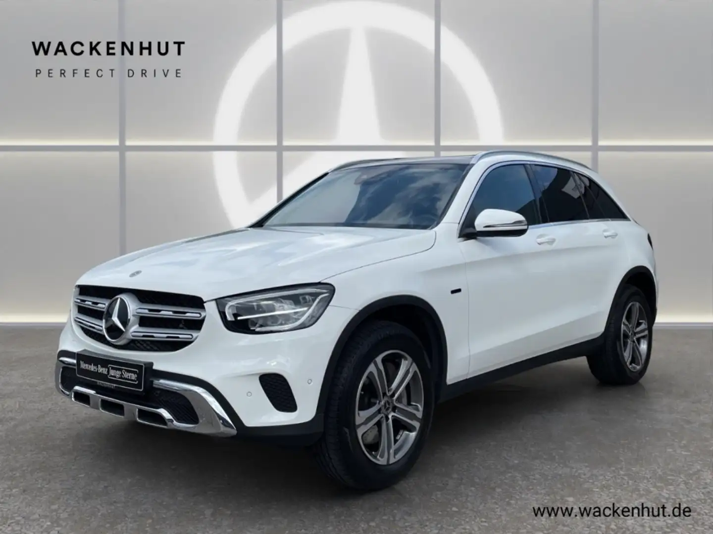 Mercedes-Benz GLC 300 e 4M EXCLUSIVE INT. BUSI+AHK+PANO+KAMERA Weiß - 1