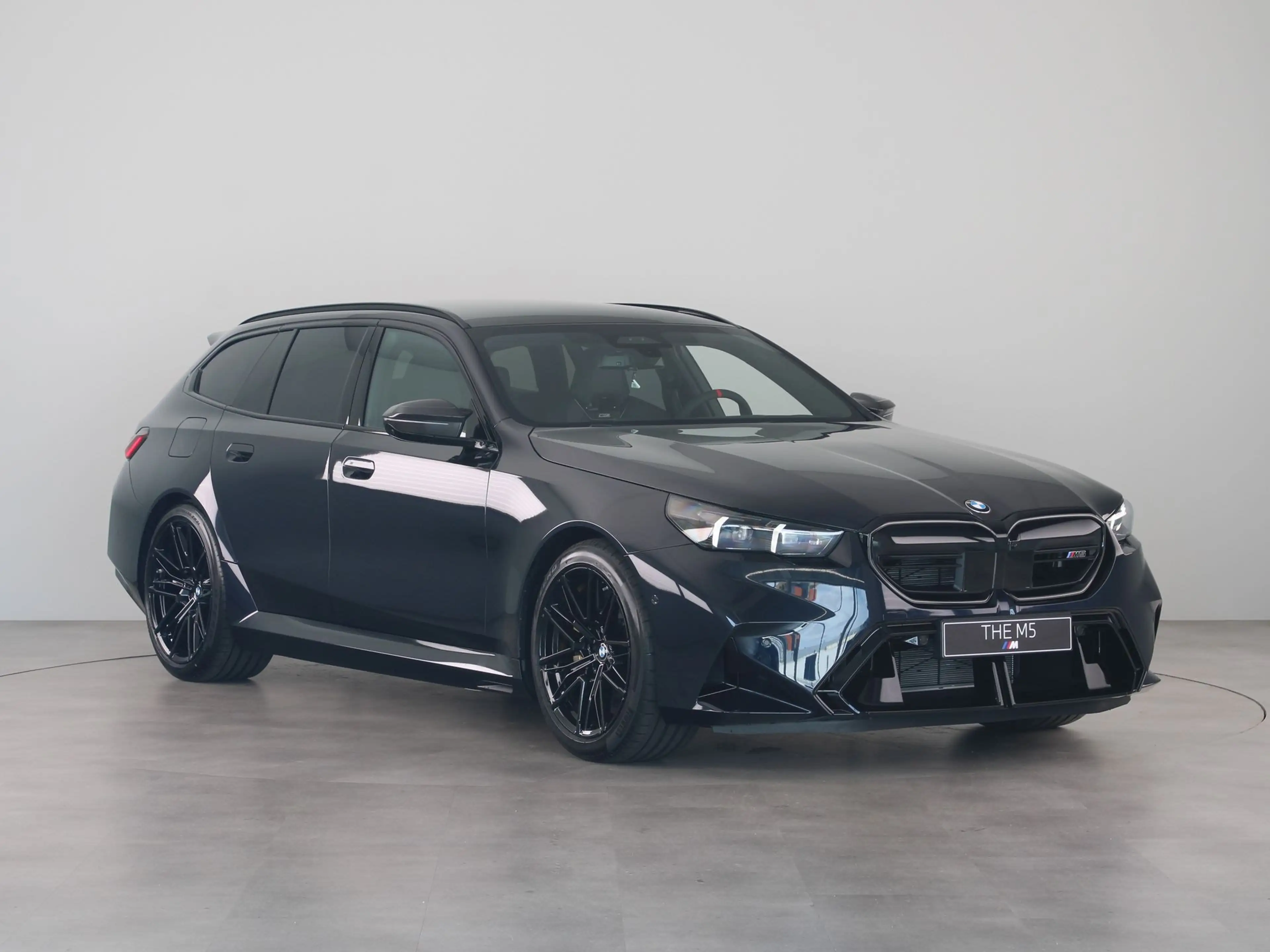 BMW M5 Touring — photo 7