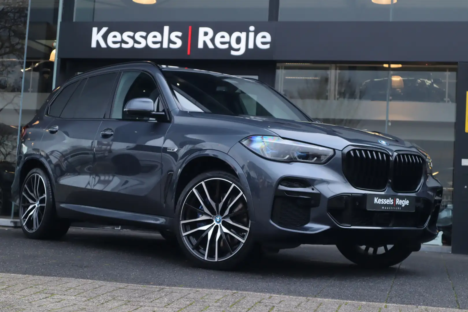 BMW X5 xDrive45e M-sport Pano Lucht HuD H&K 360 Laser Dr. Grijs - 1