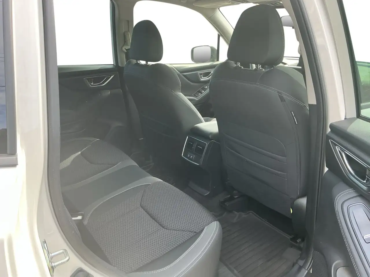 Subaru Forester снимка Subaru Forester