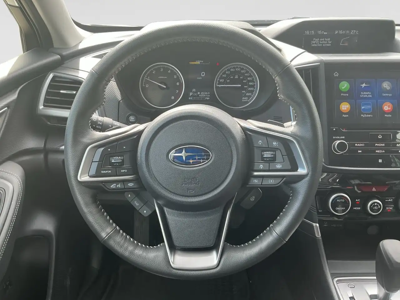 Subaru Forester снимка Subaru Forester