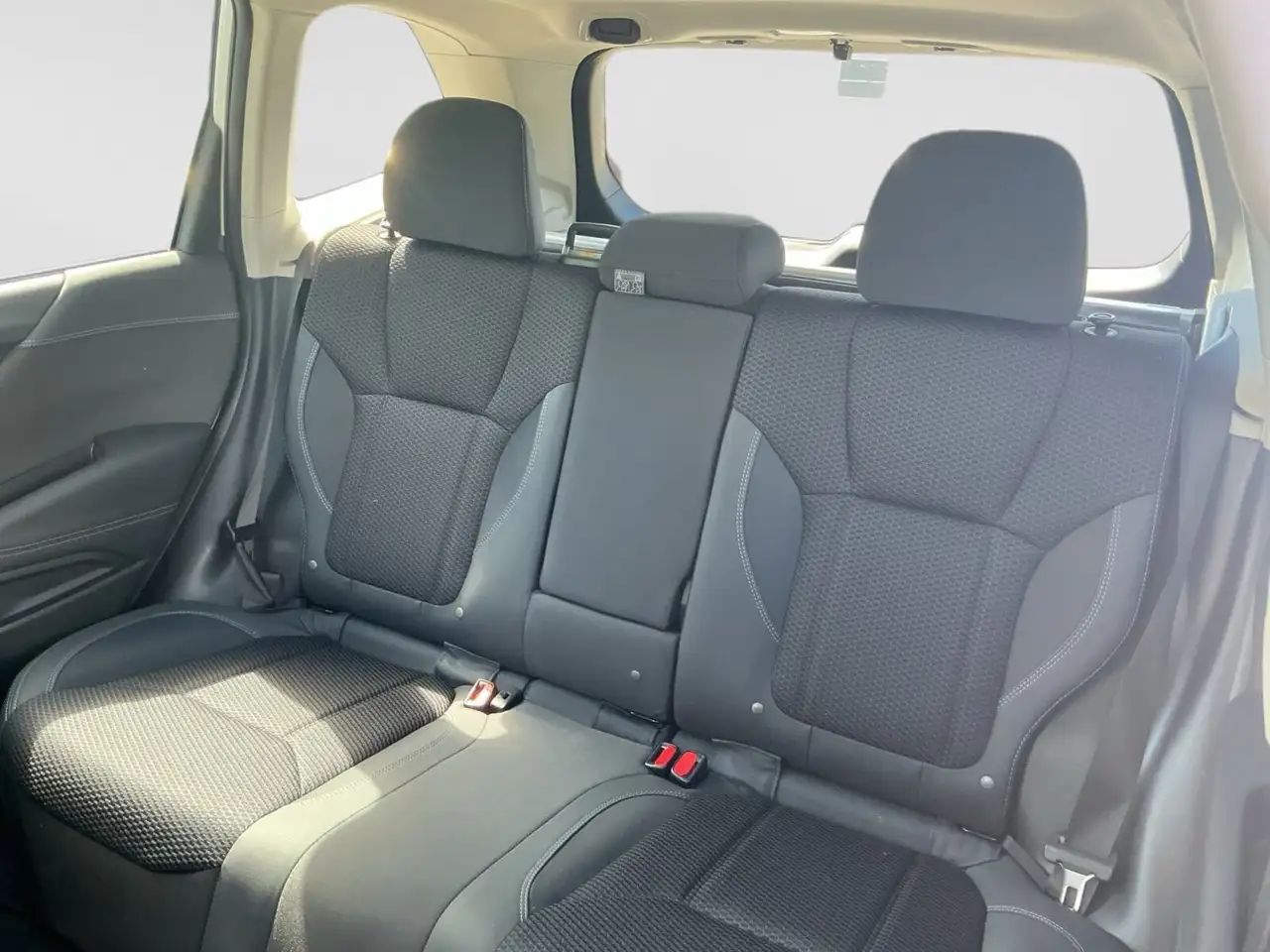 Subaru Forester снимка Subaru Forester