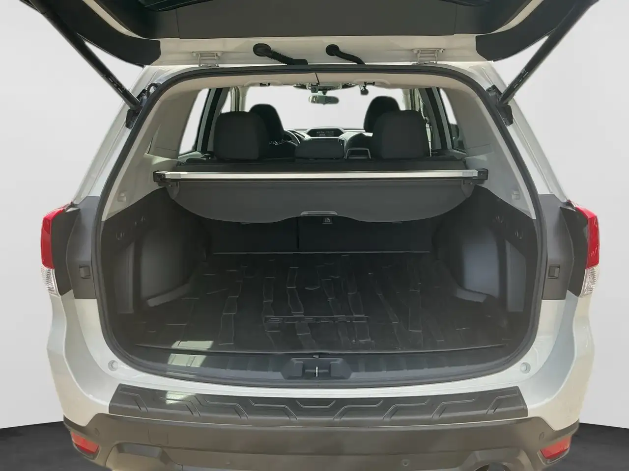 Subaru Forester снимка Subaru Forester