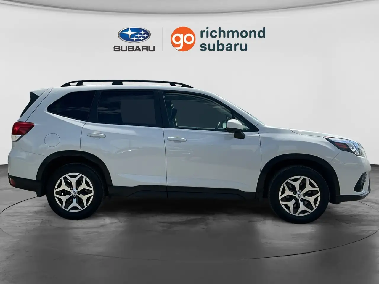 Subaru Forester снимка Subaru Forester