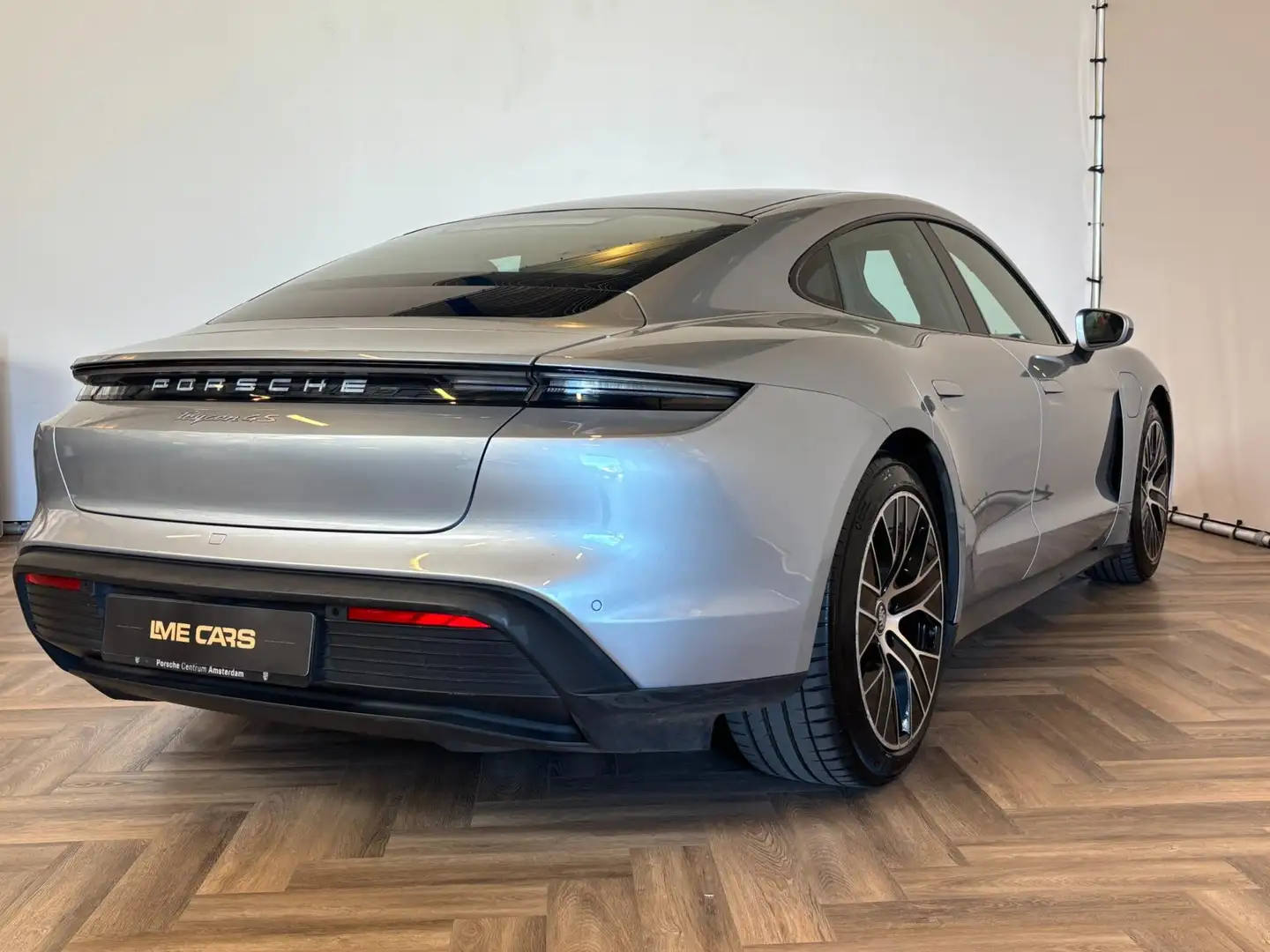 Porsche Taycan 4S 79 kWh|DUAL SCREEN|NAP| INRUIL MOGELIJK! Grijs - 2
