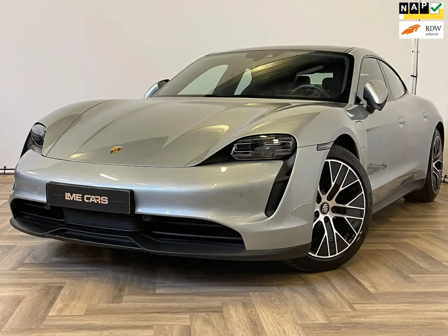 Porsche Taycan 4S 79 kWh|DUAL SCREEN|NAP| INRUIL MOGELIJK! Grijs - 1
