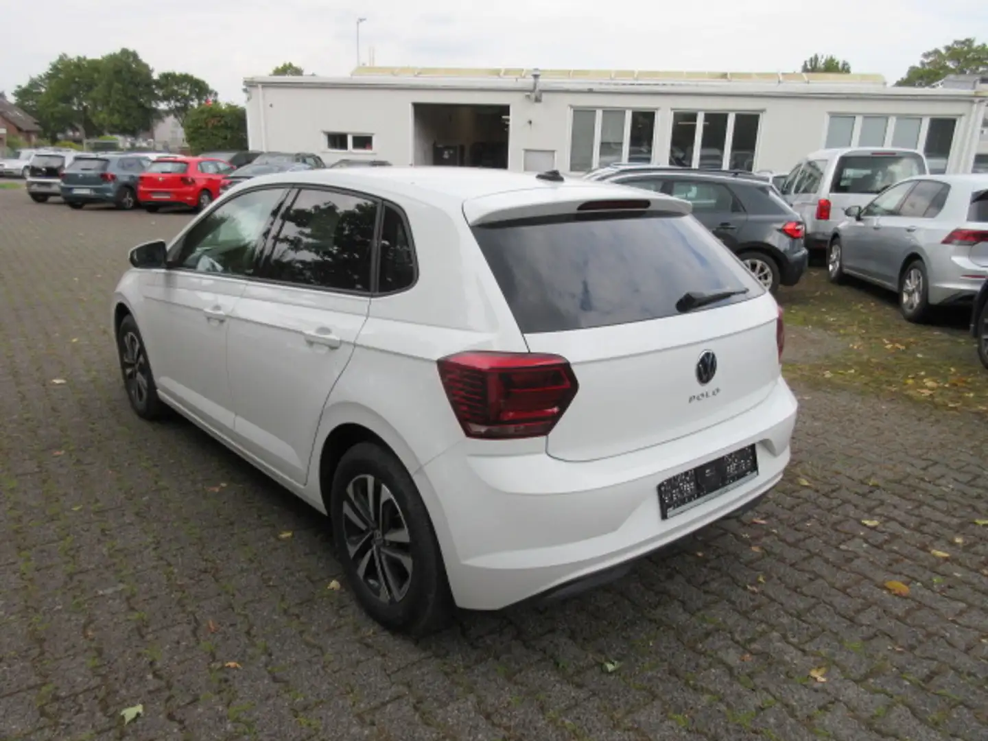 Volkswagen Polo United 1.0 TSI KLIMA ALU APP SITZHZG eFH ZV Weiß - 2