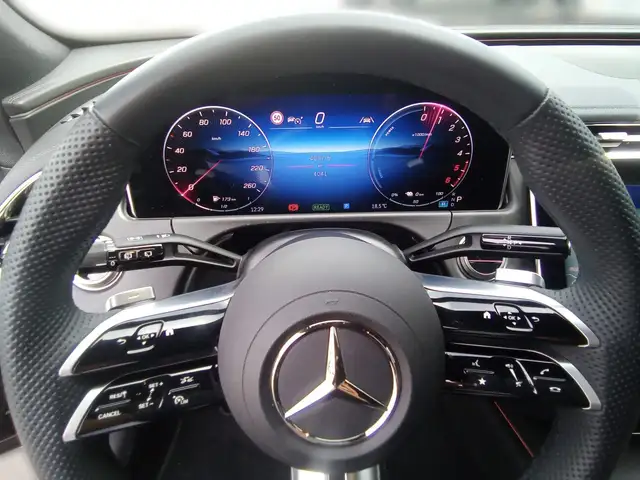 Mercedes-Benz E 300 de T Ö-Edition AMG Anhängevorr. Ansicht 11