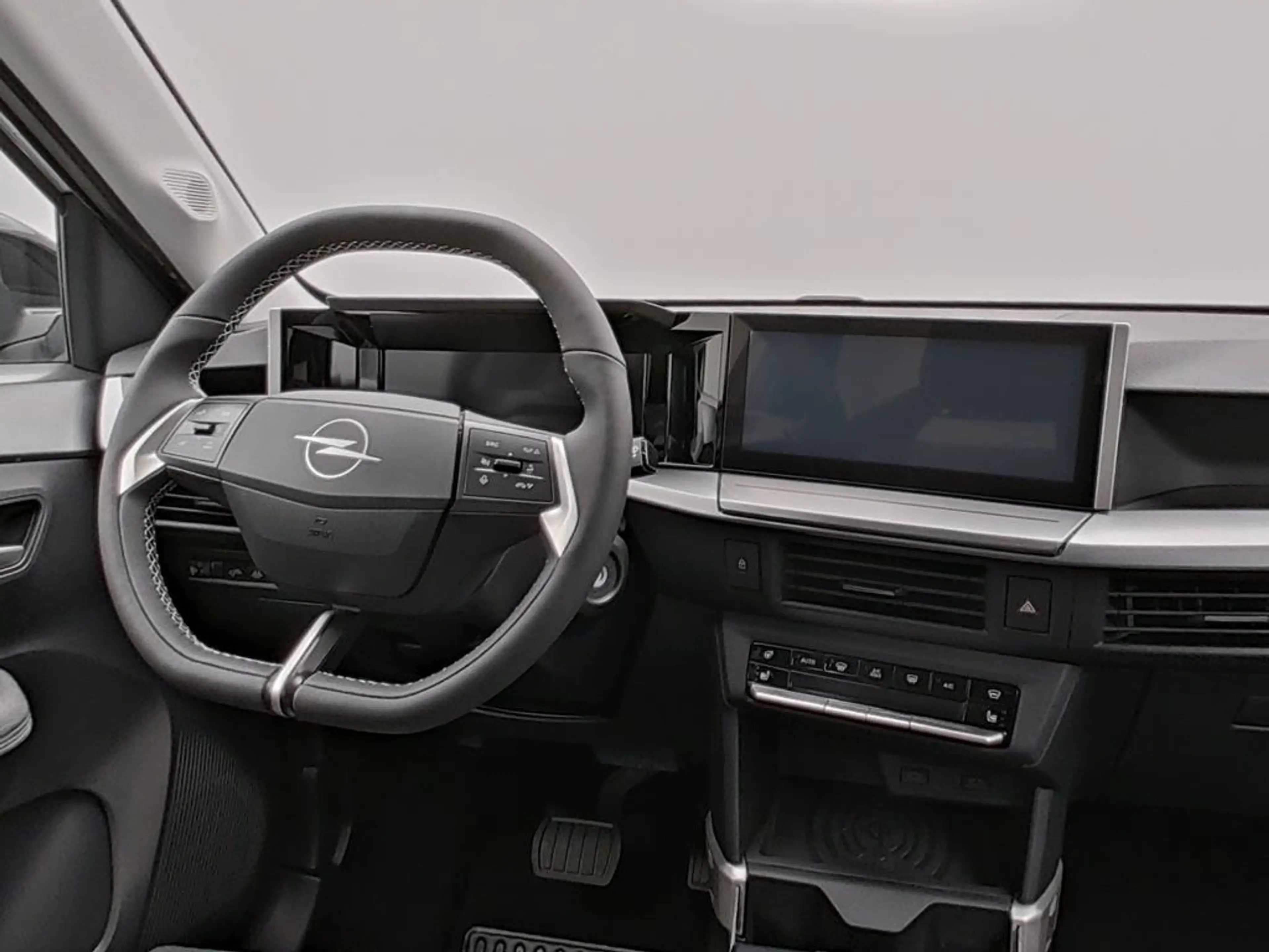 Opel Frontera GS, Hybrid 107kW (145 PS) eDCT6 — photo 12