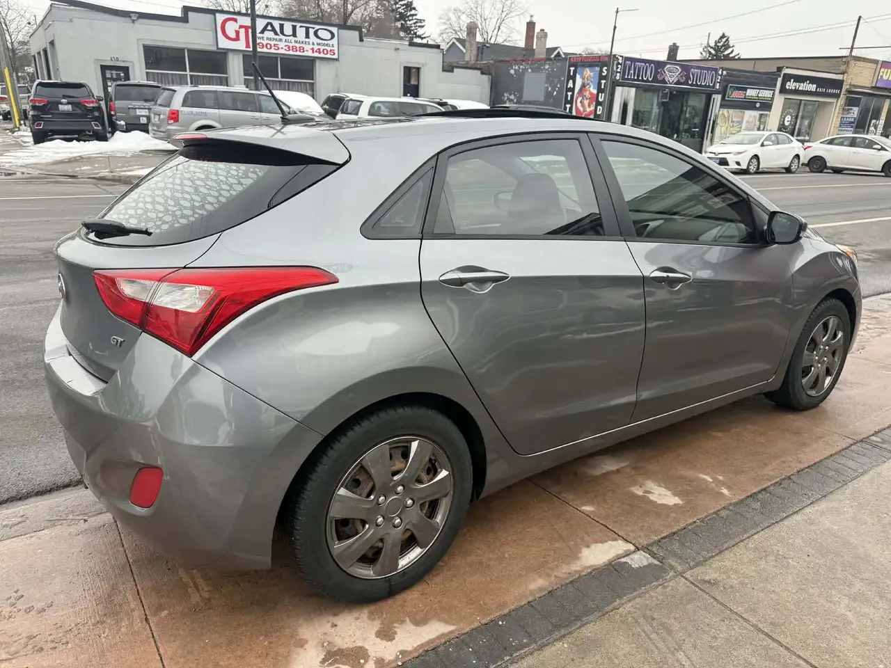 Hyundai ELANTRA снимка Hyundai ELANTRA