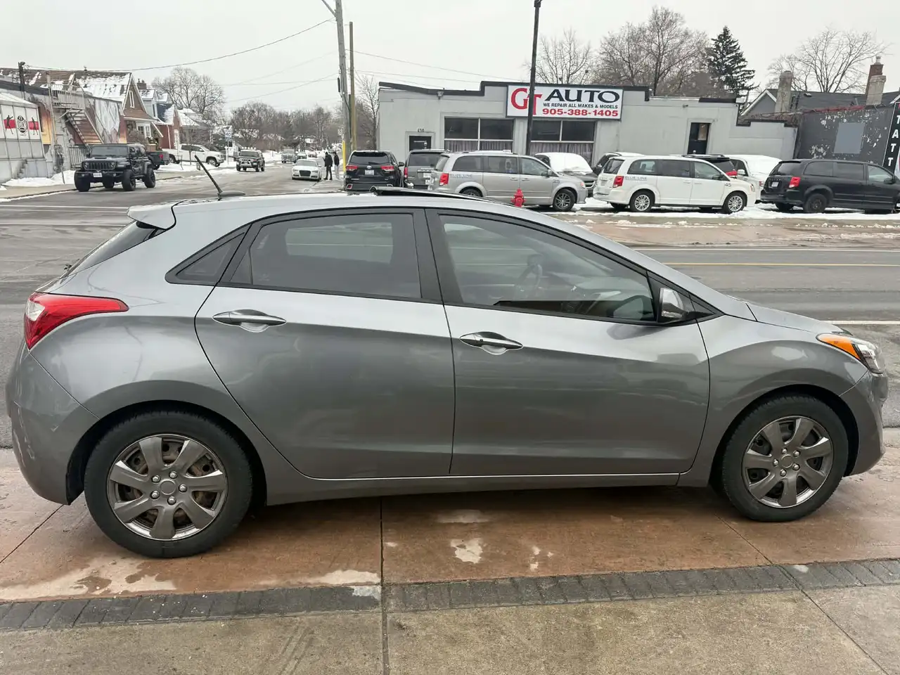 Hyundai ELANTRA снимка Hyundai ELANTRA