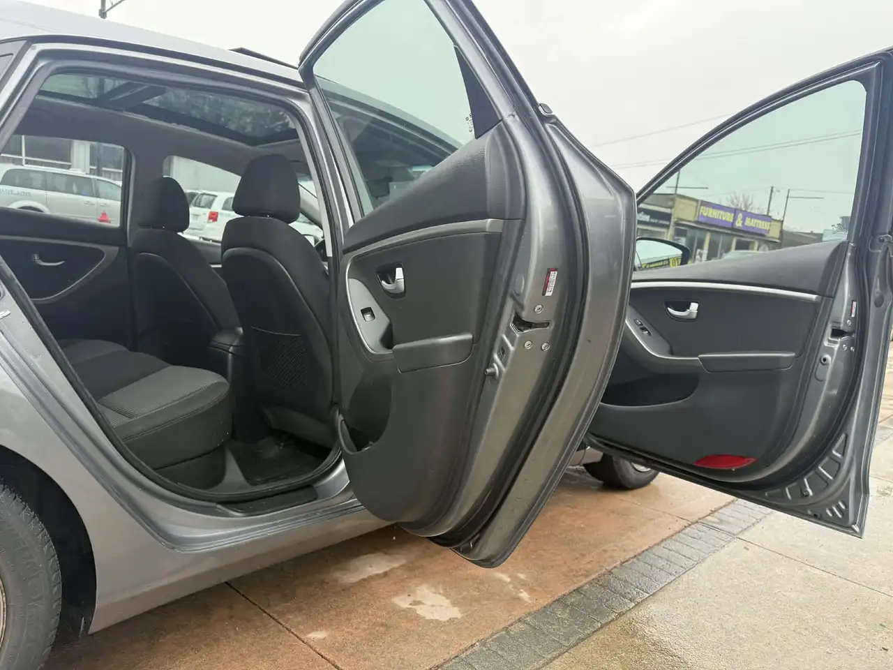 Hyundai ELANTRA снимка Hyundai ELANTRA