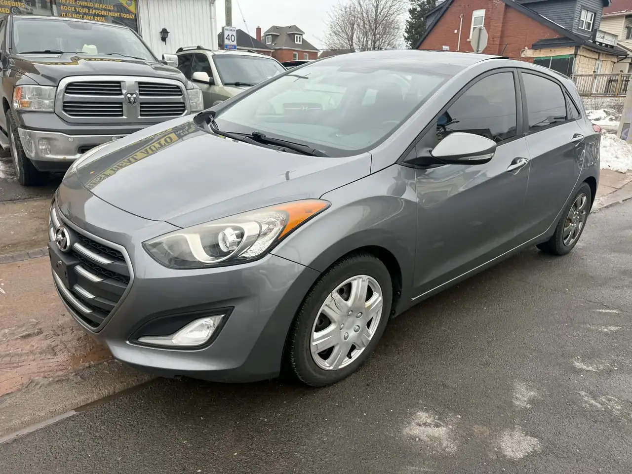 Hyundai ELANTRA снимка Hyundai ELANTRA
