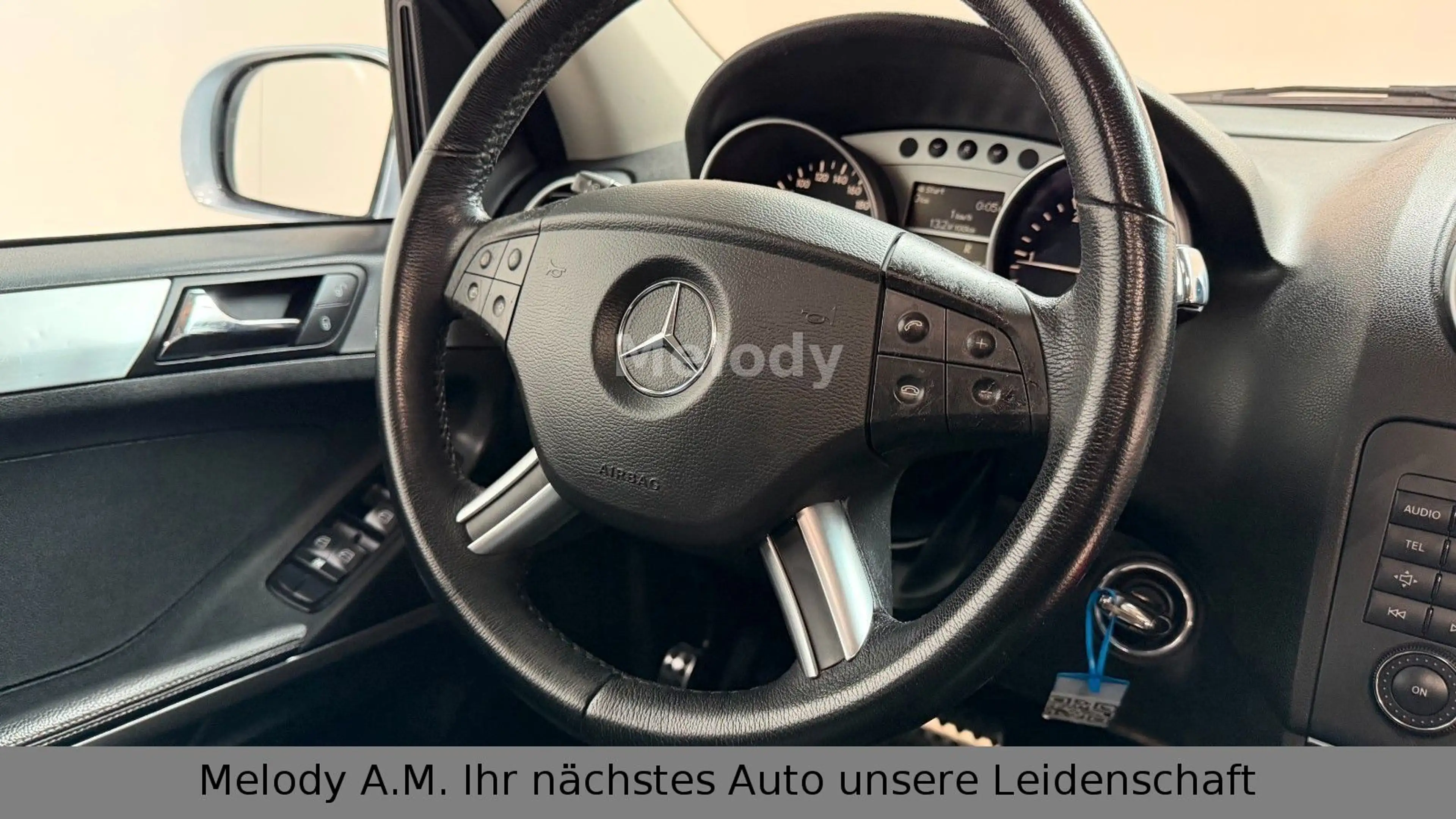 Mercedes-Benz ML 320 CDI 4MATIC*1.HAND*VOLL SCHECKHEFT* — photo 13