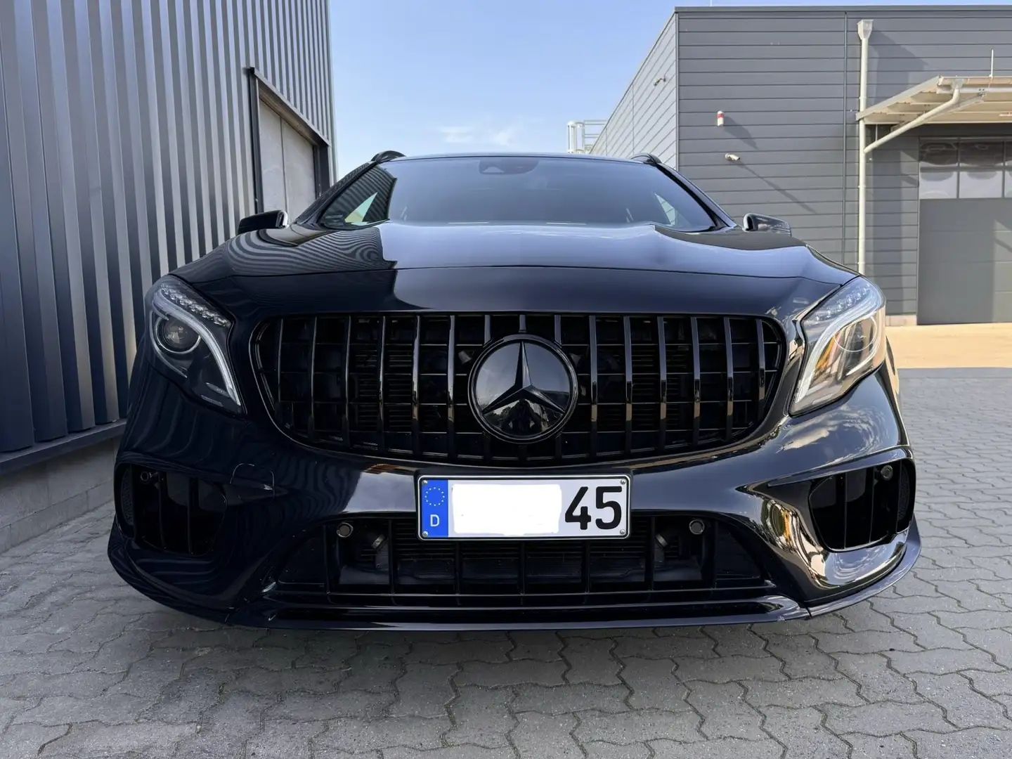 Mercedes-Benz GLA 45 AMG Garantie 21Zoll ohneOPF ClubSport 4M Černá - 1