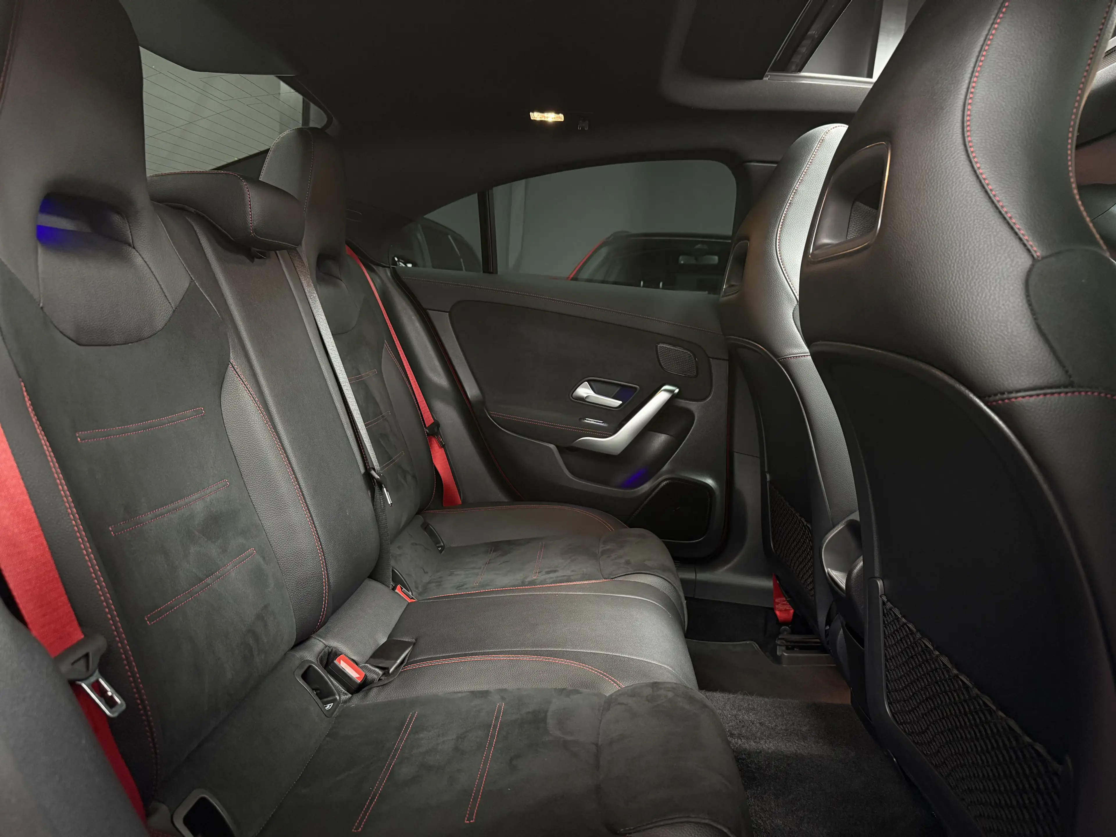 Mercedes-Benz CLA 35 AMG 4Matic Pano 360° Night Paket — photo 13