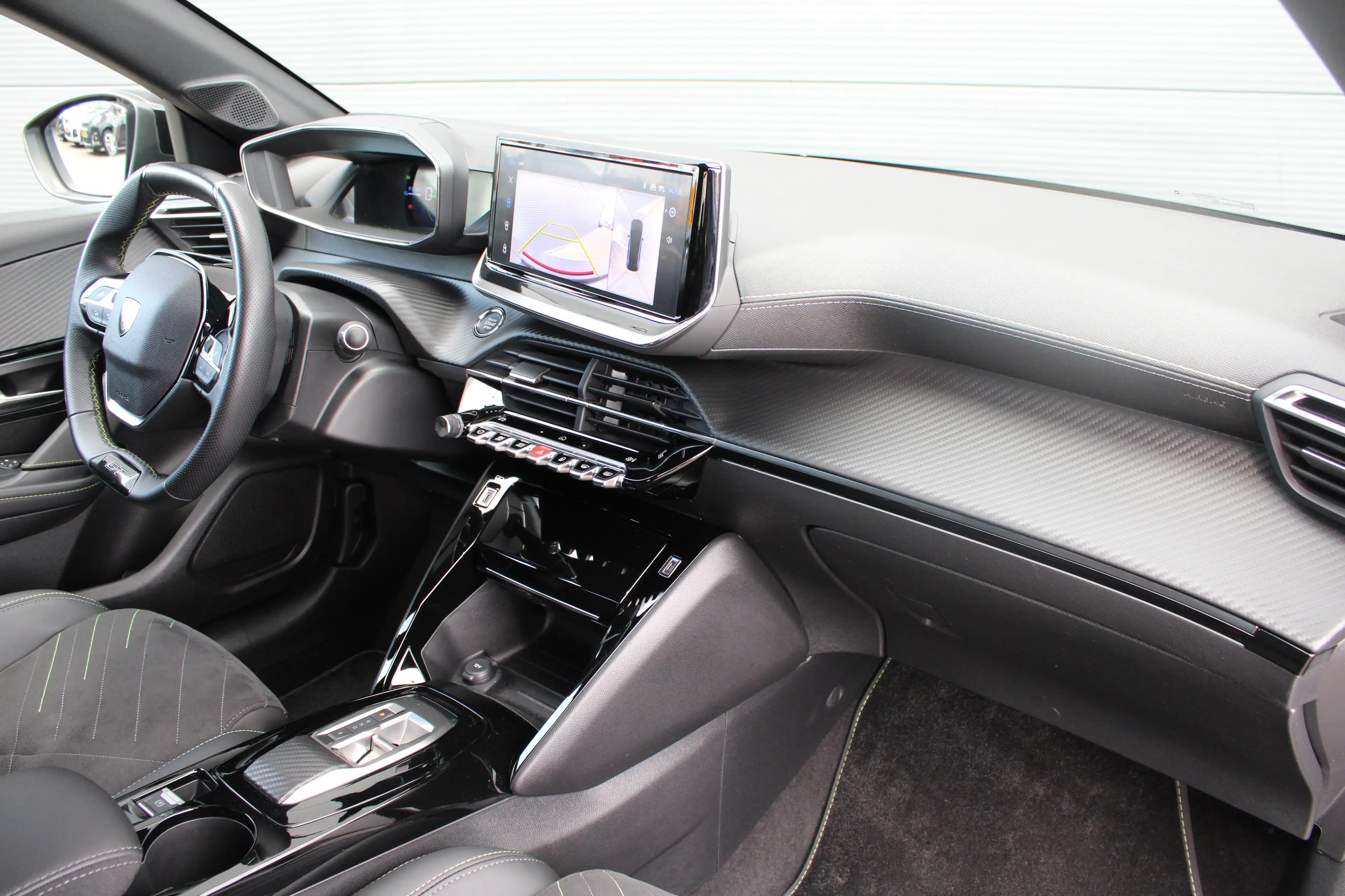 Peugeot e-208 EV GT 51 kWh | Fase 3 laden | SOH 96% | Luxe stoel — photo 3