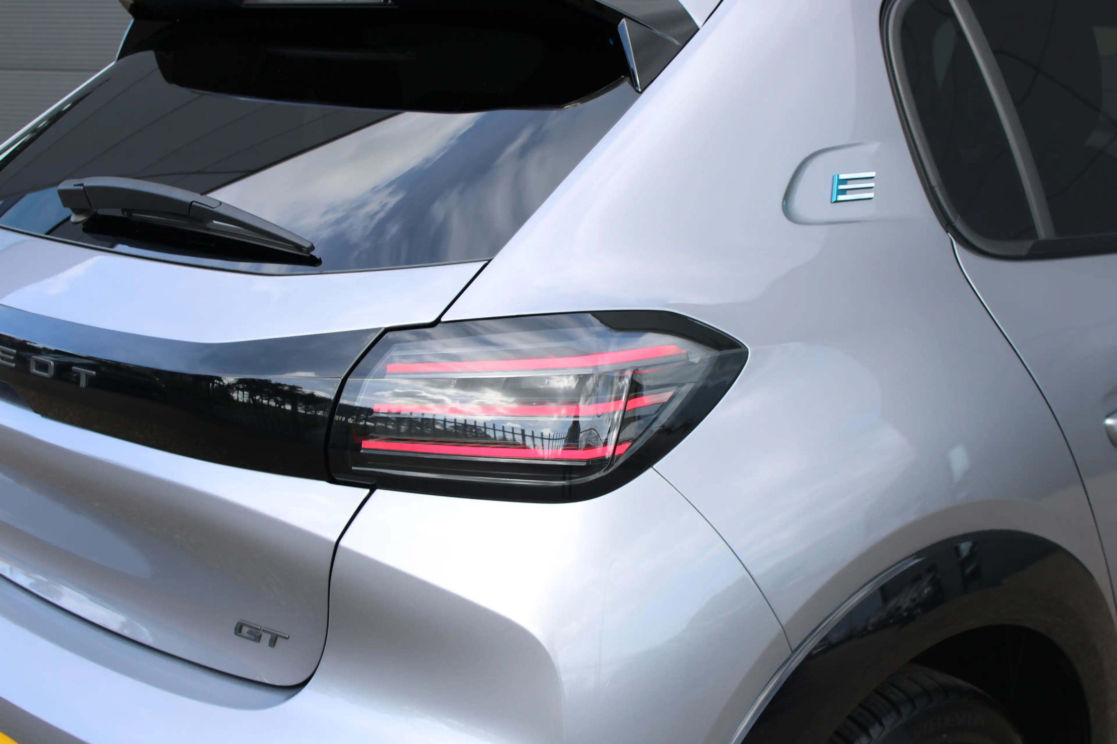 Peugeot e-208 EV GT 51 kWh | Fase 3 laden | SOH 96% | Luxe stoel — photo 12